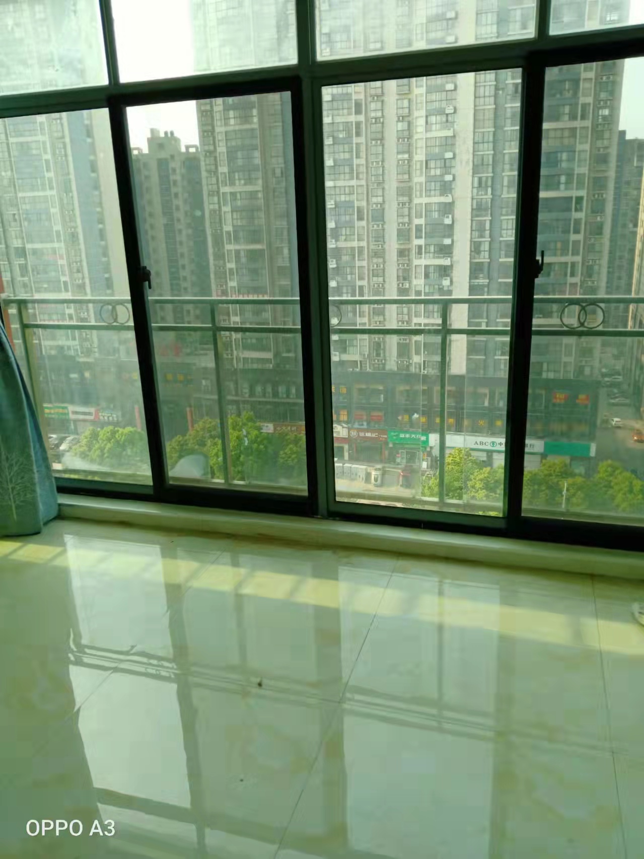 鹏利广场 3室2厅1卫 2800.0元/月 鹏利广场 3室2厅1卫 2800.0元/月室内图