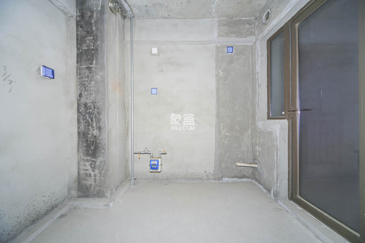 华润橡树湾  3室2厅1卫    103.0万 华润橡树湾  3室2厅1卫    103.0万厨房