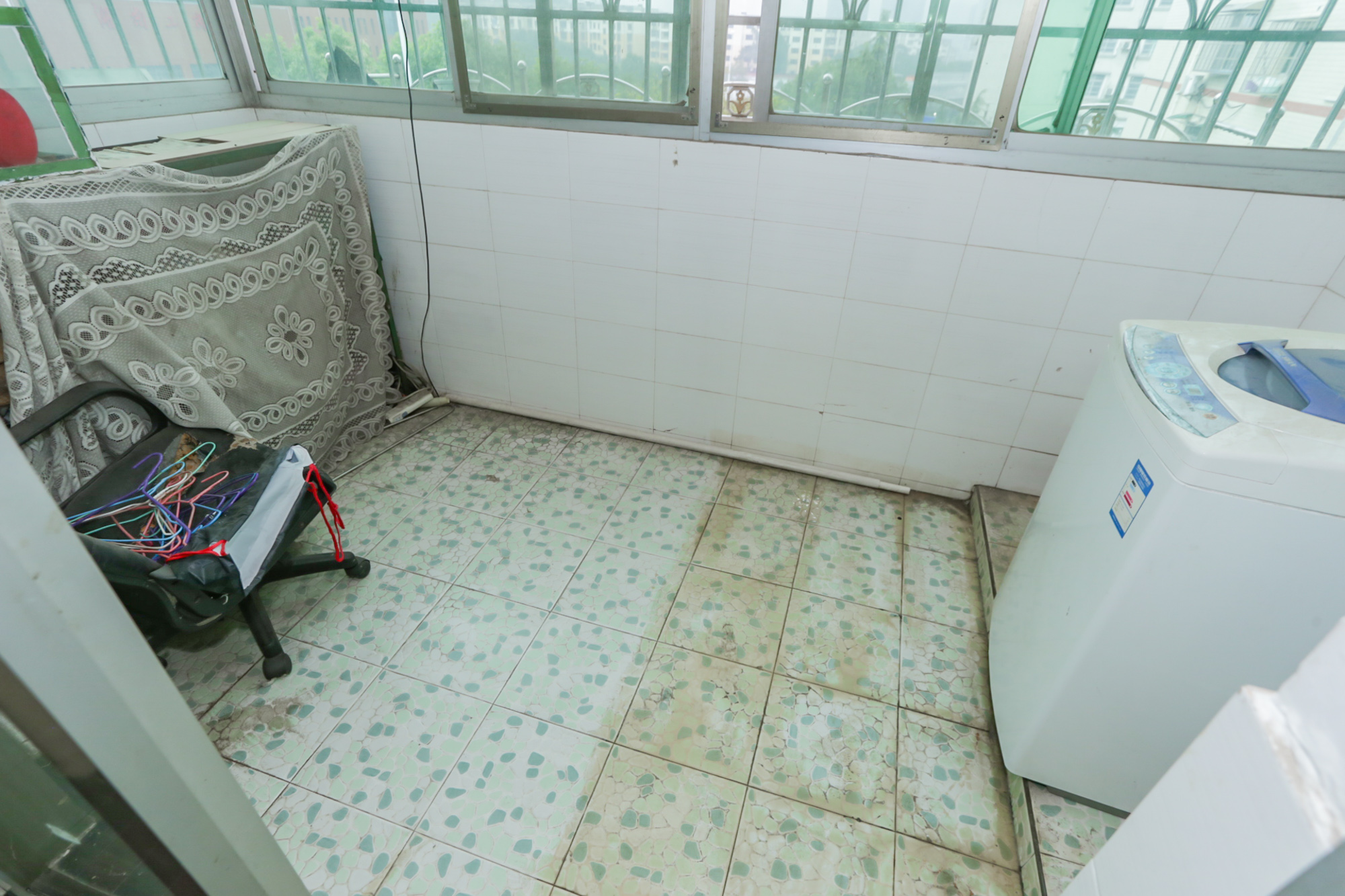 银晟花园  3室2厅2卫    83.0万卧室