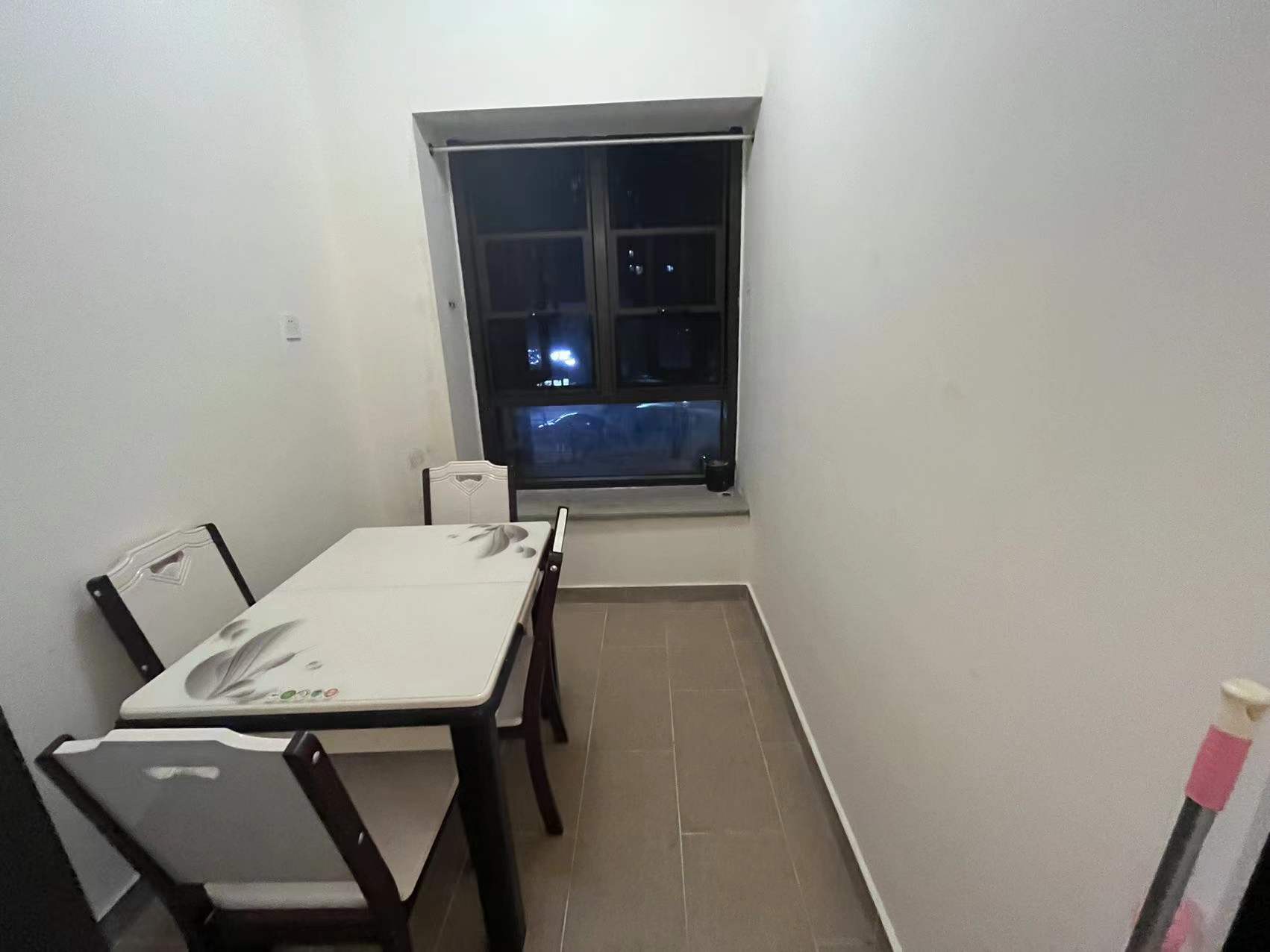 恒大绿洲 1室1厅1卫 1400.0元/月 恒大绿洲 1室1厅1卫 1400.0元/月