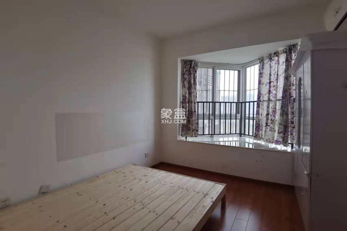 南湖锦苑 1室1厅1卫 1700.0元/月 南湖锦苑 1室1厅1卫 1700.0元/月室内图