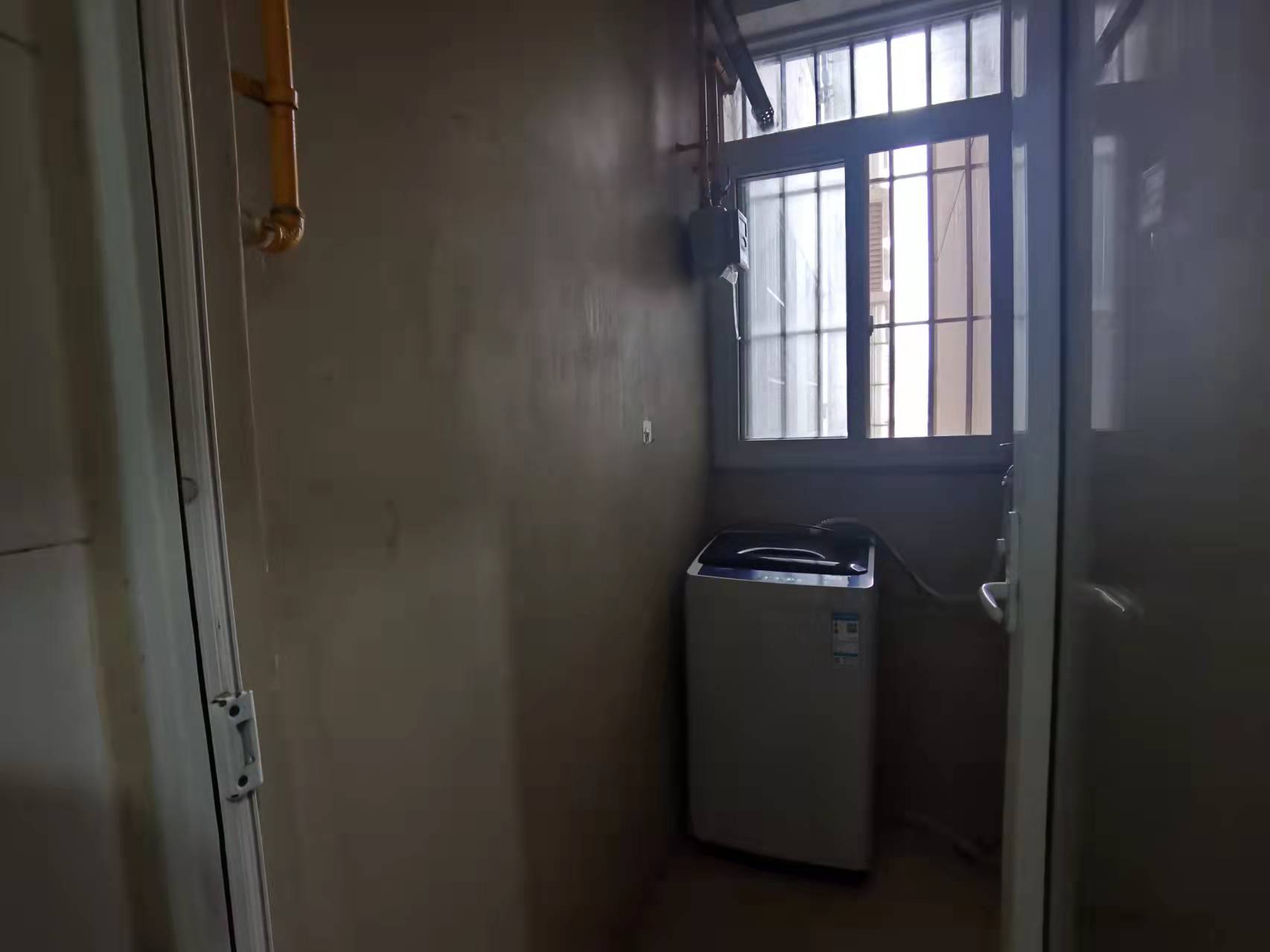 南湖锦苑 1室1厅1卫 1700.0元/月 南湖锦苑 1室1厅1卫 1700.0元/月室内图