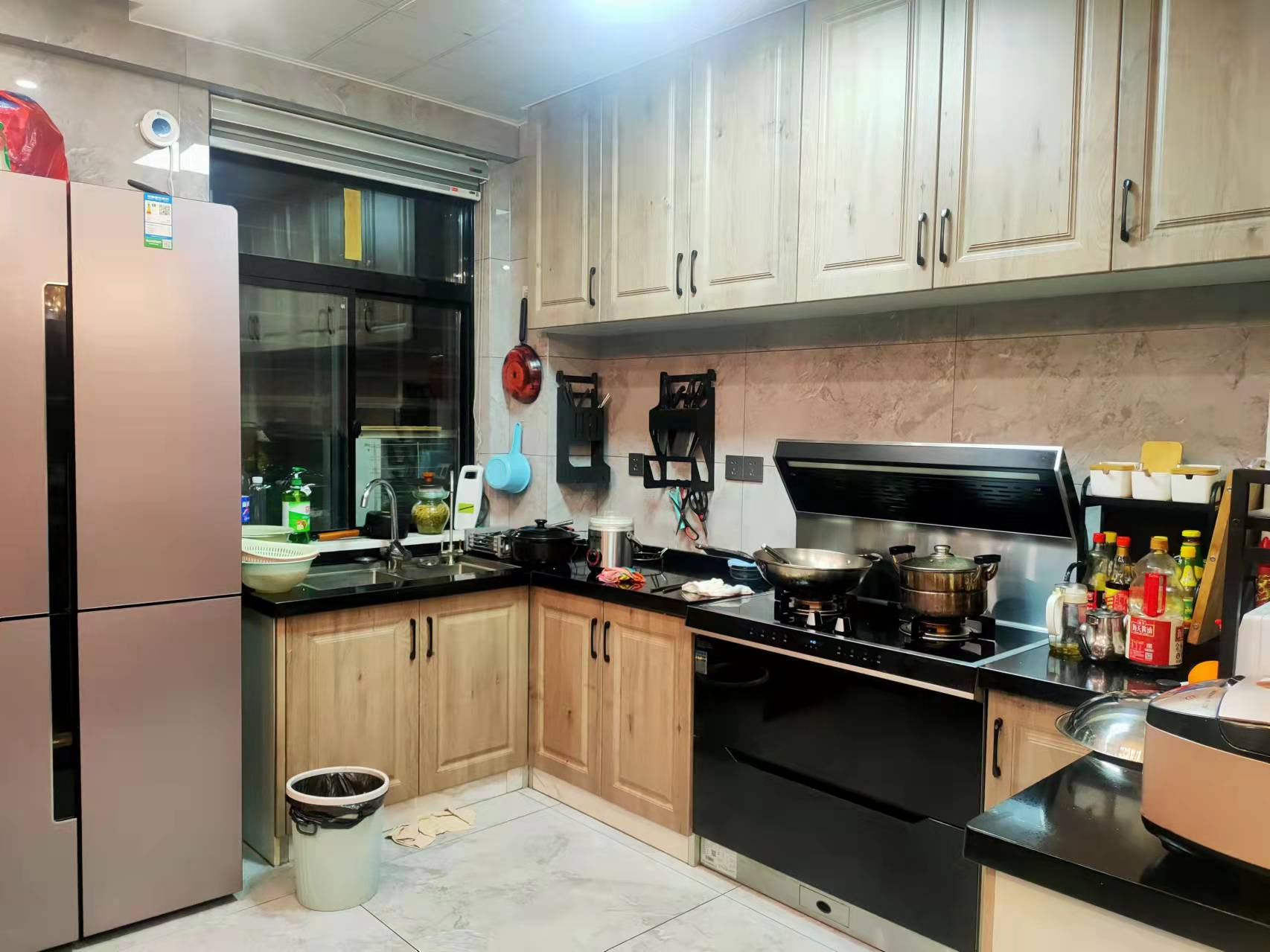 金碧花园 4室2厅2卫 113.8万 金碧花园 4室2厅2卫 113.8万客厅