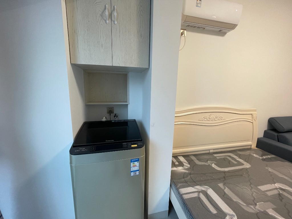 梓湖明珠  1室1厅1卫    1499.0元/月 梓湖明珠  1室1厅1卫    1499.0元/月室内图