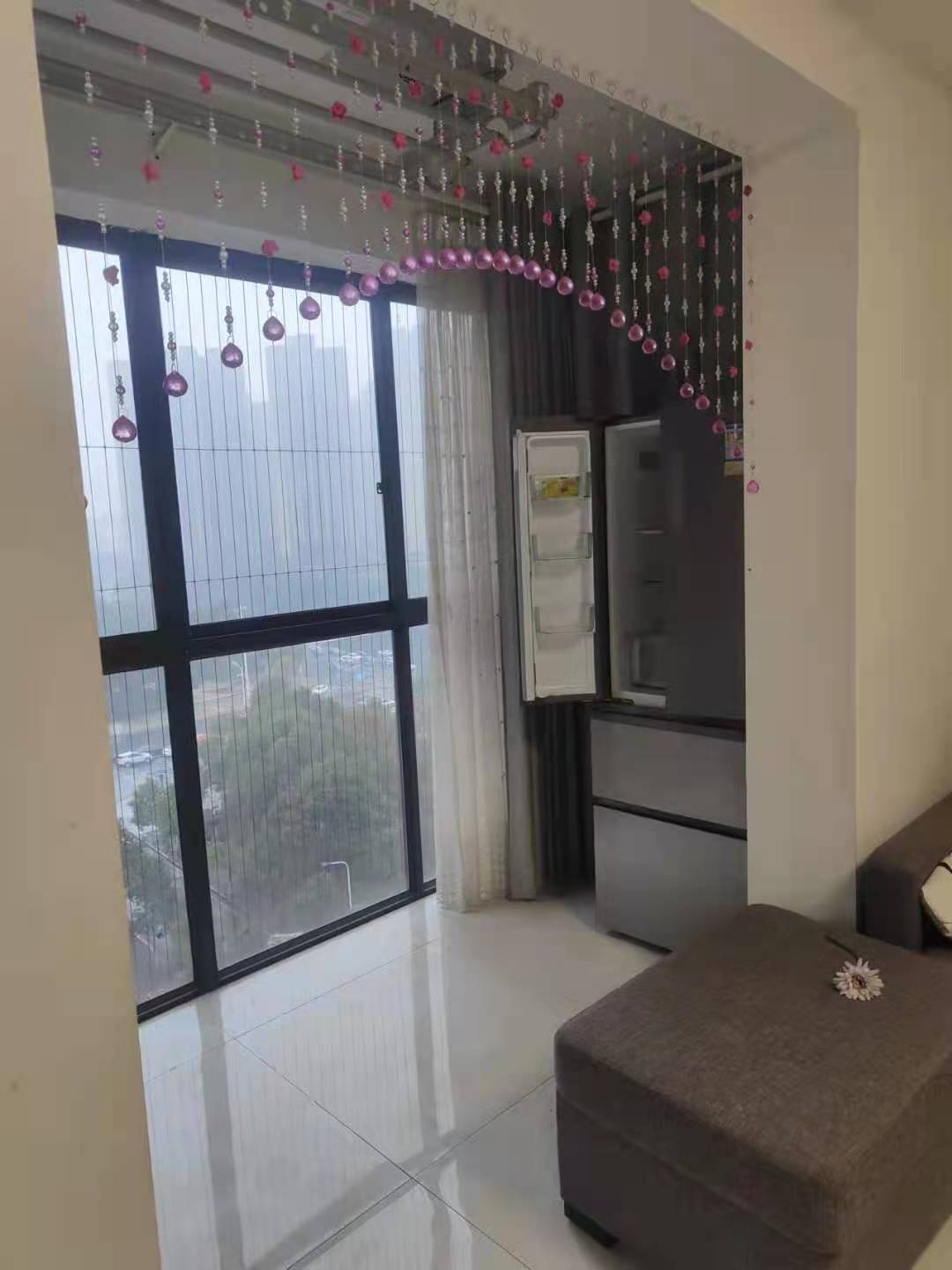 鹏利广场  1室1厅1卫    1300.0元/月 鹏利广场  1室1厅1卫    1300.0元/月室内图