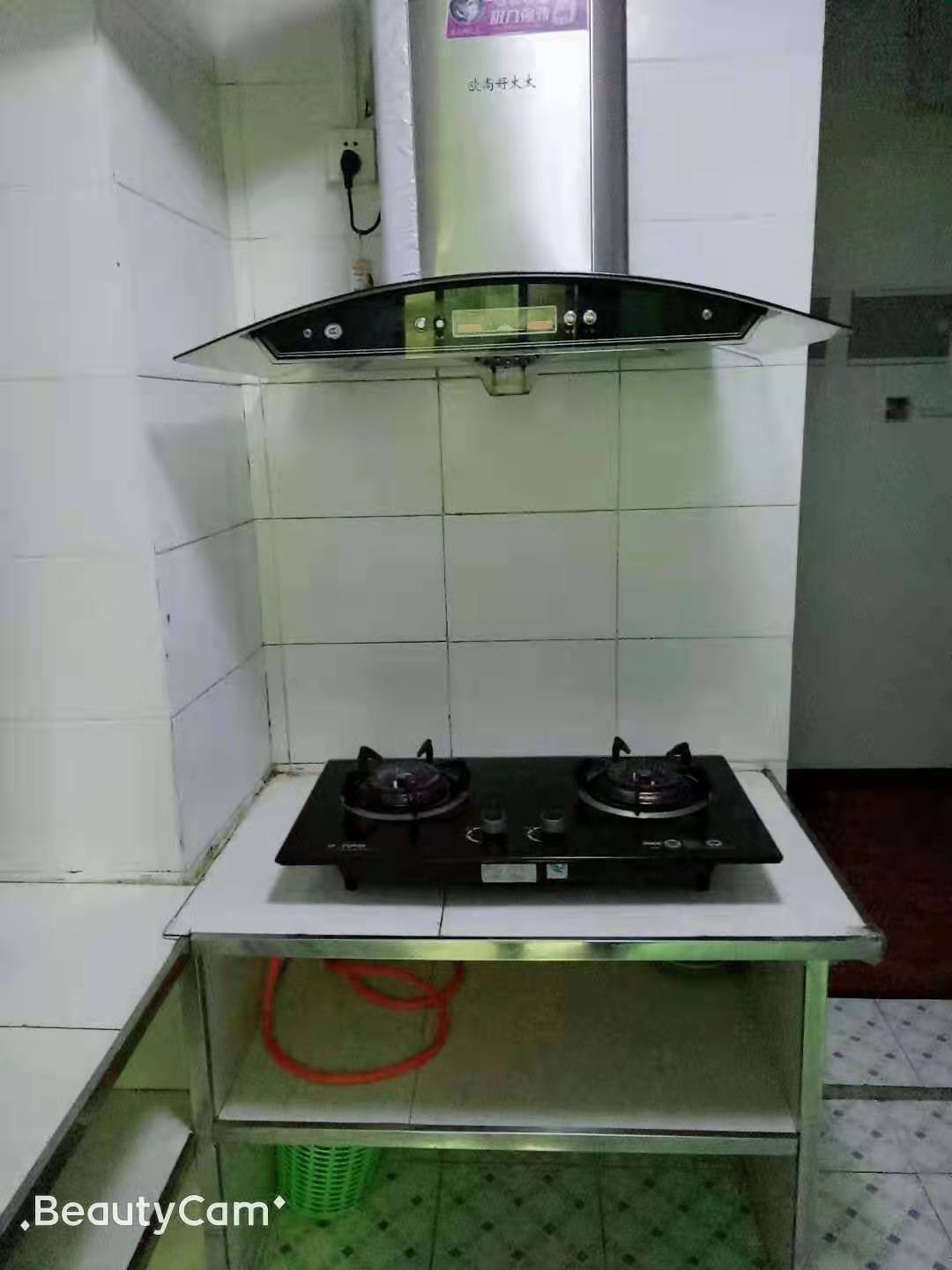中天会展城B区  3室1厅1卫   2600.00元/月室内图