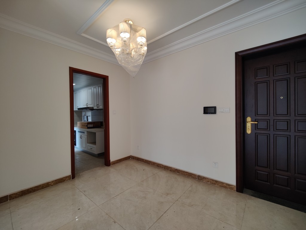 恒大华府 3室2厅1卫 73.80万 恒大华府 3室2厅1卫 73.80万客厅