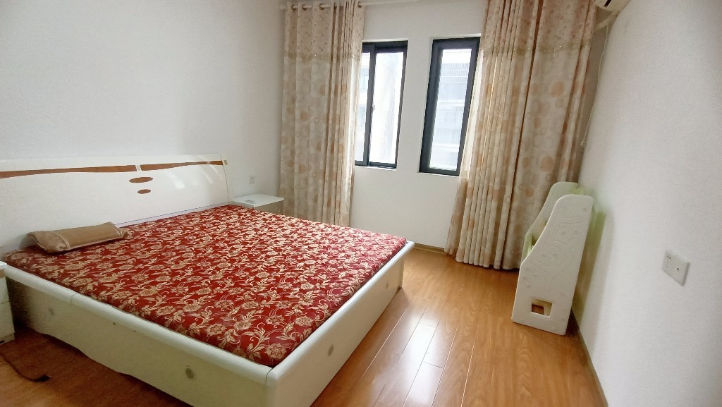 嘉盛华府 2室2厅1卫 34.0万 嘉盛华府 2室2厅1卫 34.0万客厅