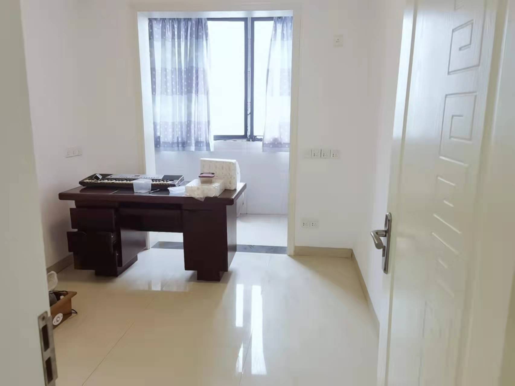 世纪嘉苑 3室2厅2卫 50.0万 世纪嘉苑 3室2厅2卫 50.0万客厅