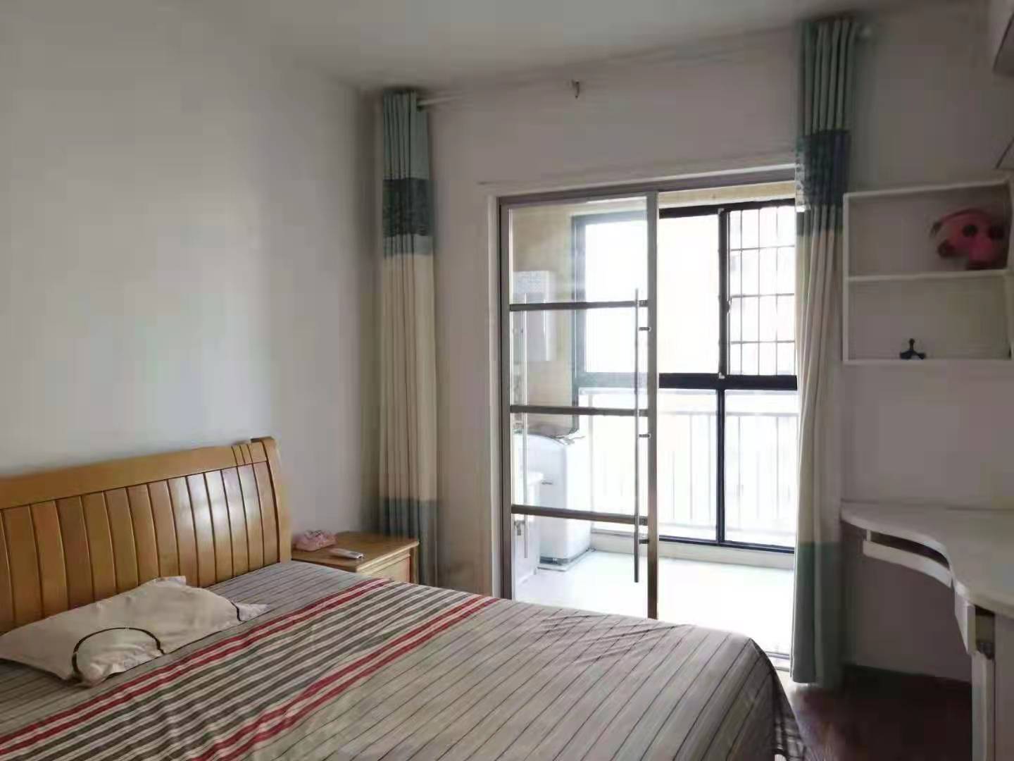 旺城天誉 3室2厅2卫 56.77万 旺城天誉 3室2厅2卫 56.77万客厅