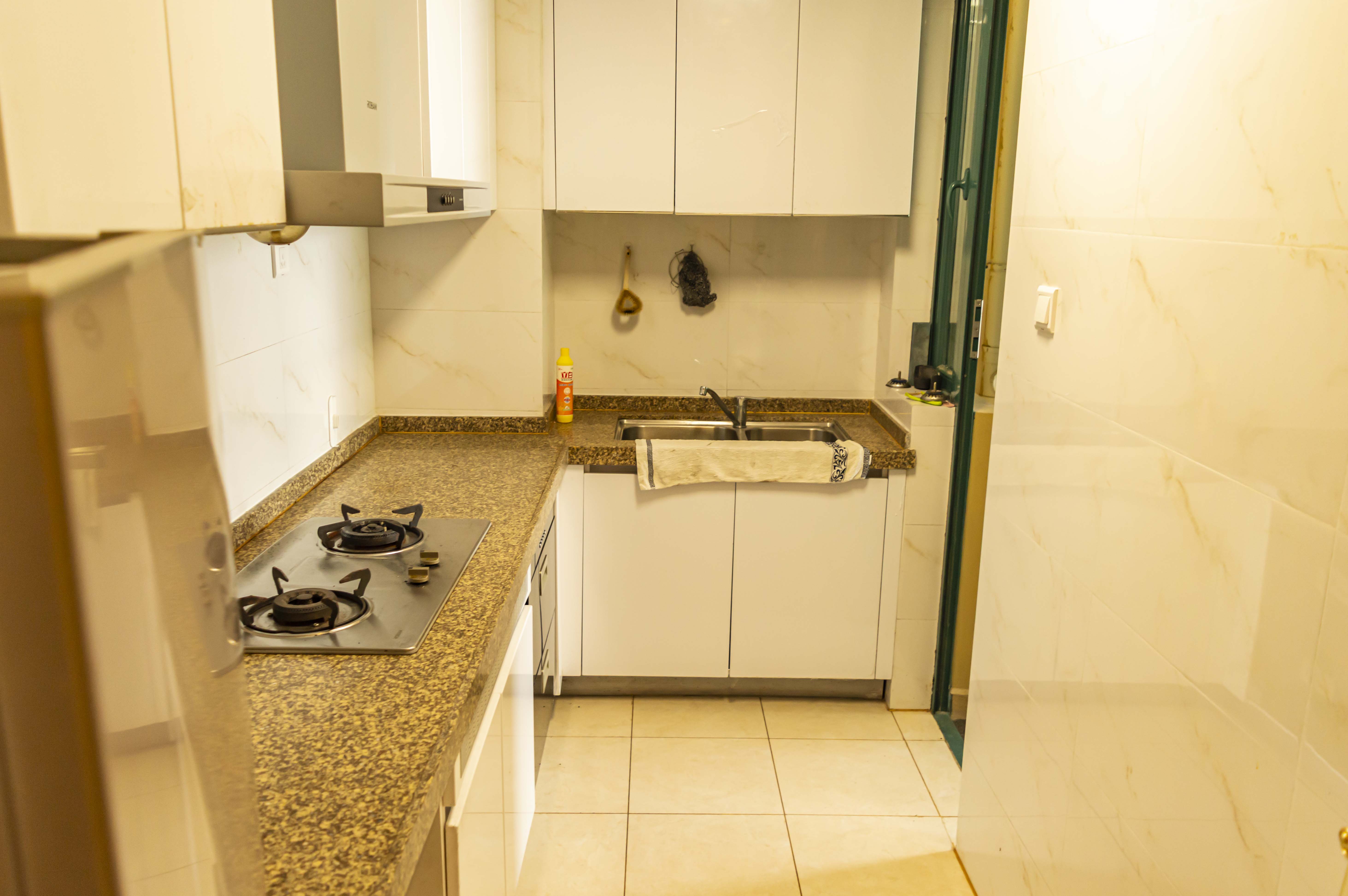 恒大绿洲  2室2厅1卫    58.0万 恒大绿洲  2室2厅1卫    58.0万客厅