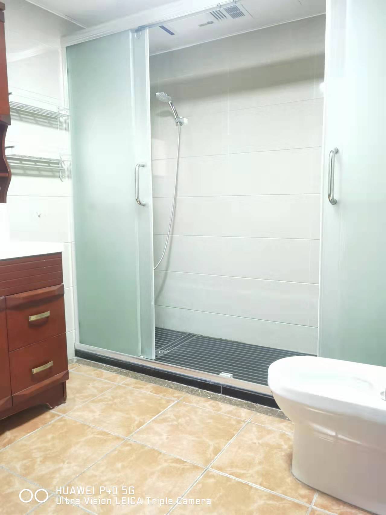 美的林城时代  4室2厅2卫    5500.0元/月 美的林城时代  4室2厅2卫    5500.0元/月室内图