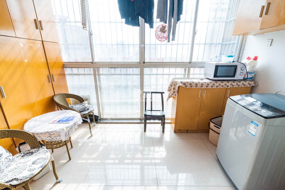 紫晶城  2室2厅1卫    53.8万 紫晶城  2室2厅1卫    53.8万阳台