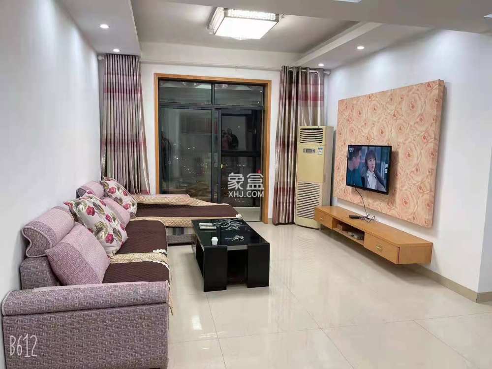 金虹中环一号（金虹大厦）  3室2厅1卫    2200.0元/月