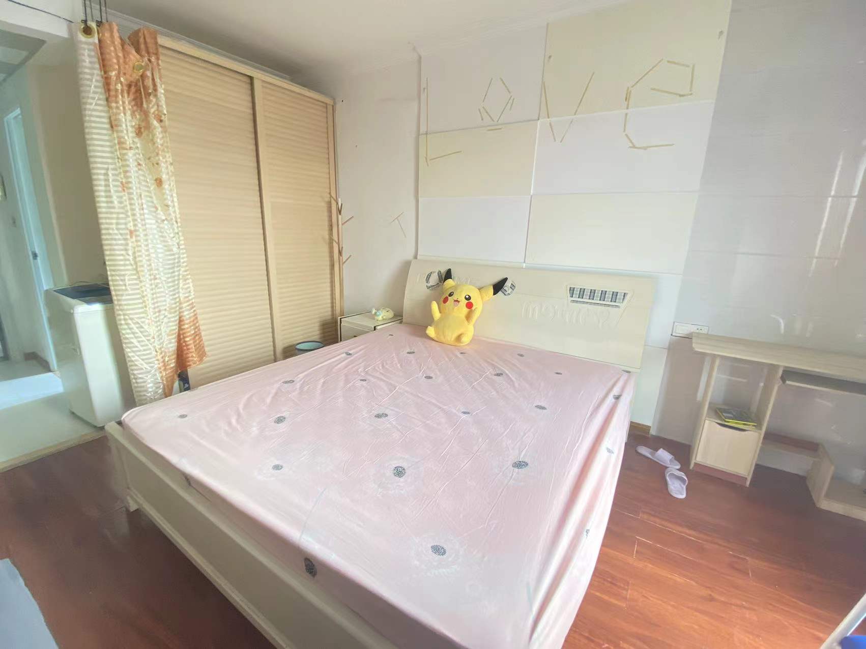 M国际 1室1厅1卫 1200.0元/月 M国际 1室1厅1卫 1200.0元/月室内图