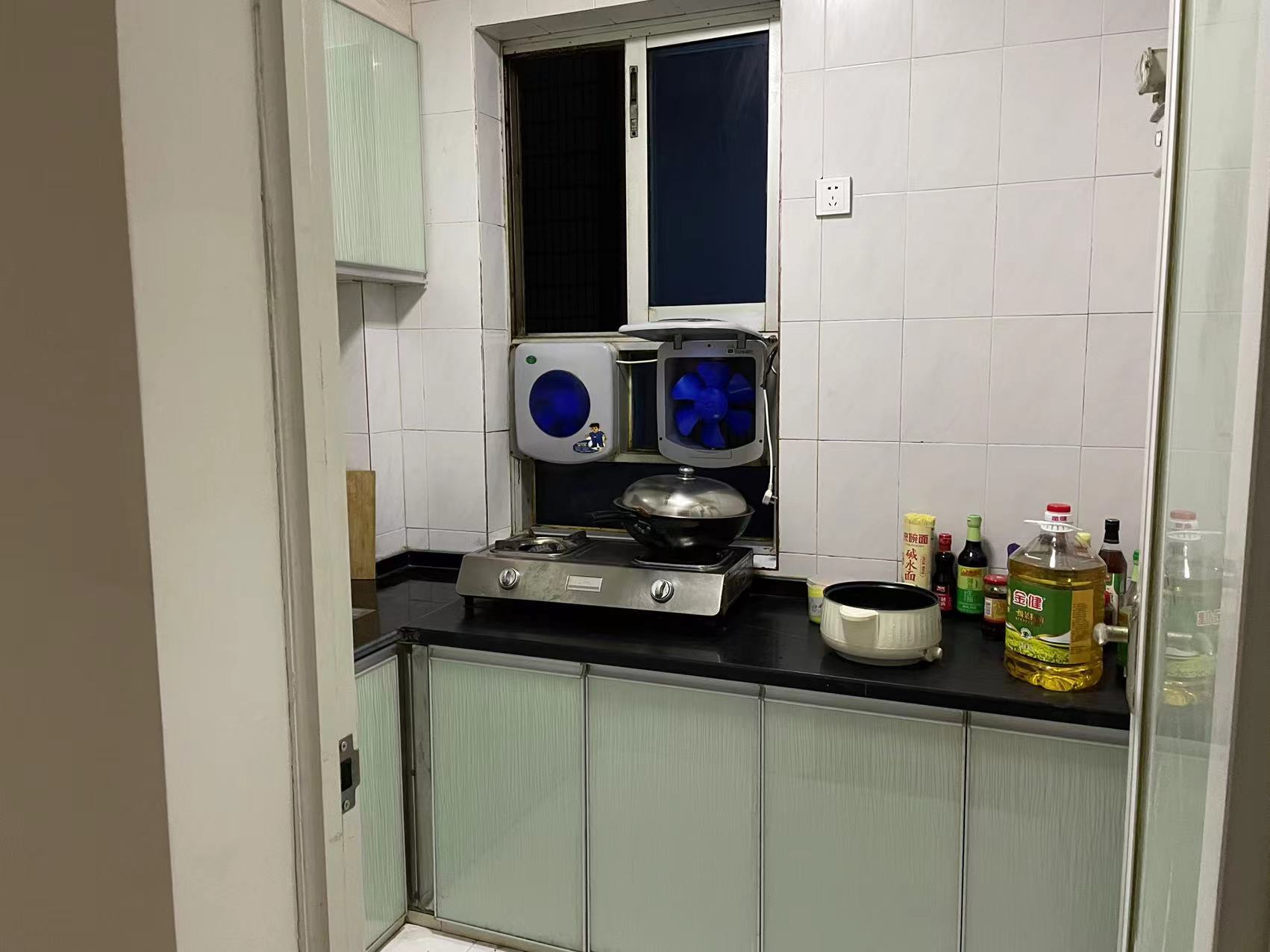 国土局宿舍 2室2厅1卫 46.8万 国土局宿舍 2室2厅1卫 46.8万客厅