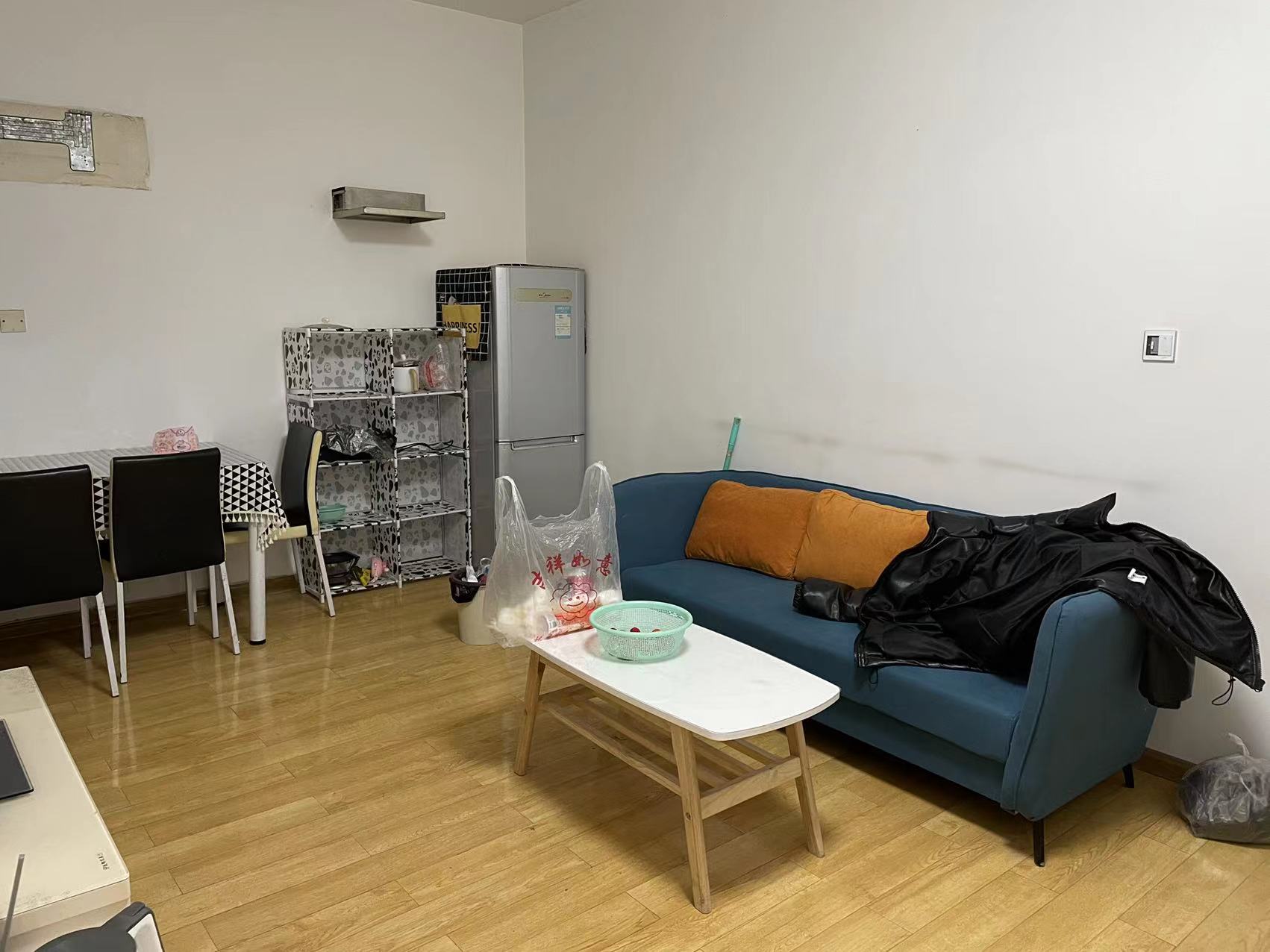 国土局宿舍 2室2厅1卫 46.8万 国土局宿舍 2室2厅1卫 46.8万客厅