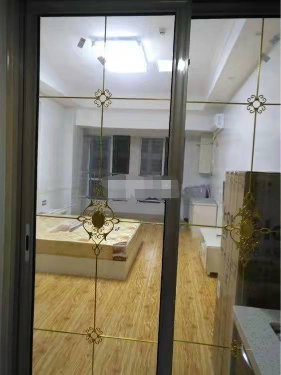 东能.中央公馆  1室1厅1卫    1600.0元/月 东能.中央公馆  1室1厅1卫    1600.0元/月