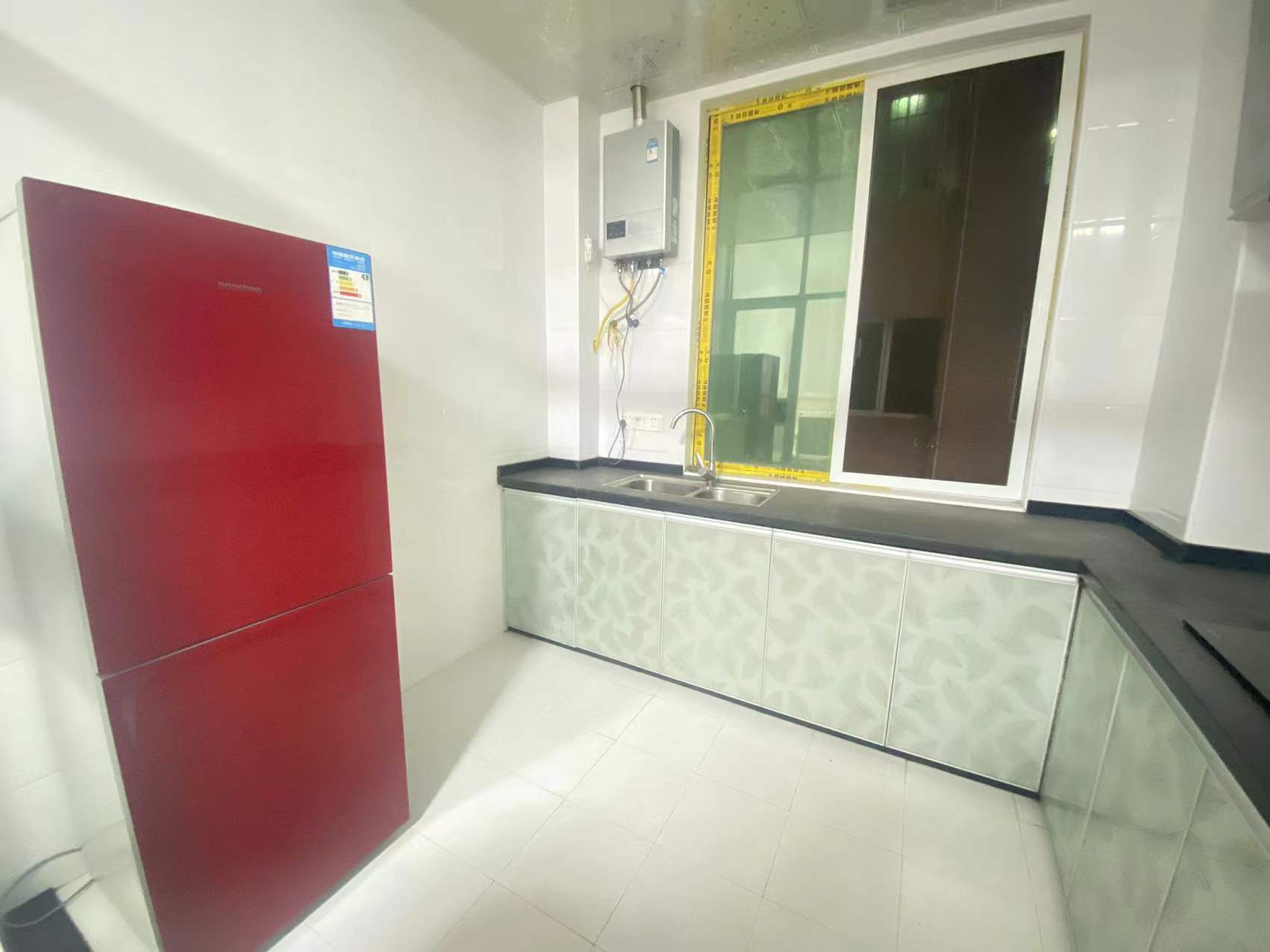 明兴花苑 3室2厅1卫 2000.0元/月 明兴花苑 3室2厅1卫 2000.0元/月室内图