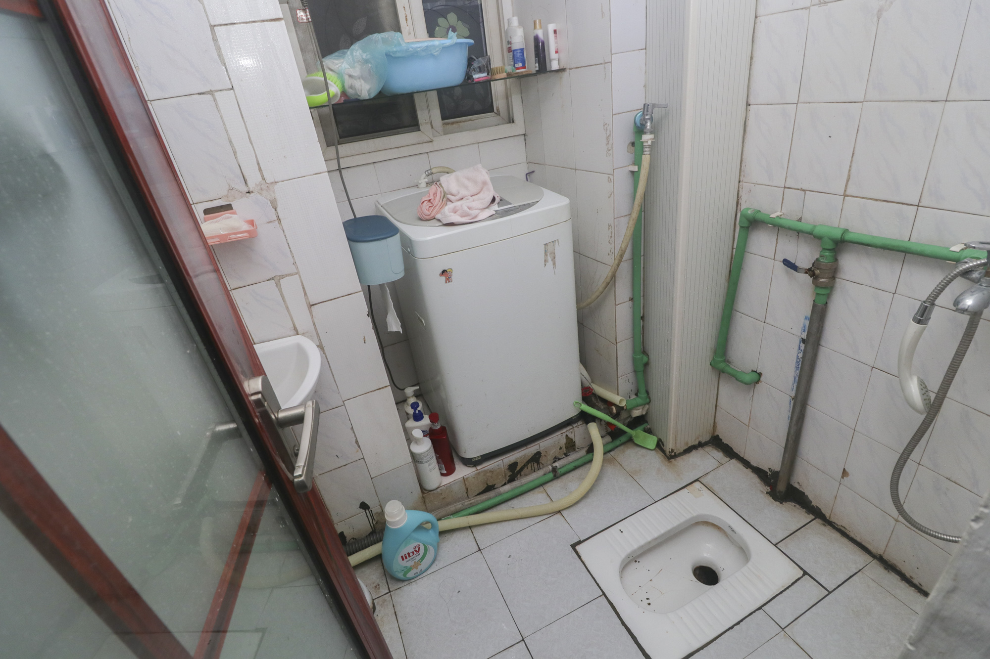 老鸦冲社区  2室1厅1卫   46.40万卫生间