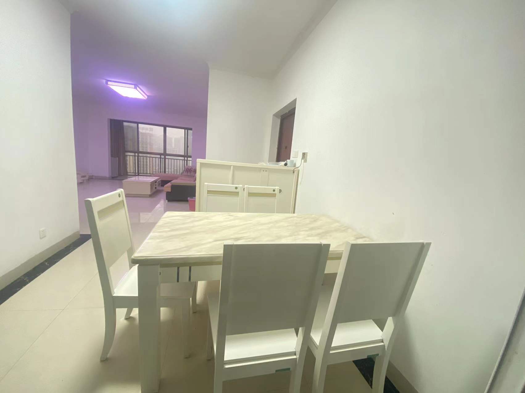 明兴花苑 3室2厅1卫 2000.0元/月 明兴花苑 3室2厅1卫 2000.0元/月室内图