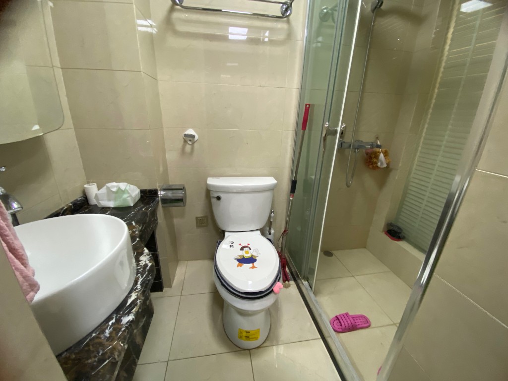 凯旋名门人民中路1006号 1室1厅1卫 35.0万 凯旋名门人民中路1006号 1室1厅1卫 35.0万客厅