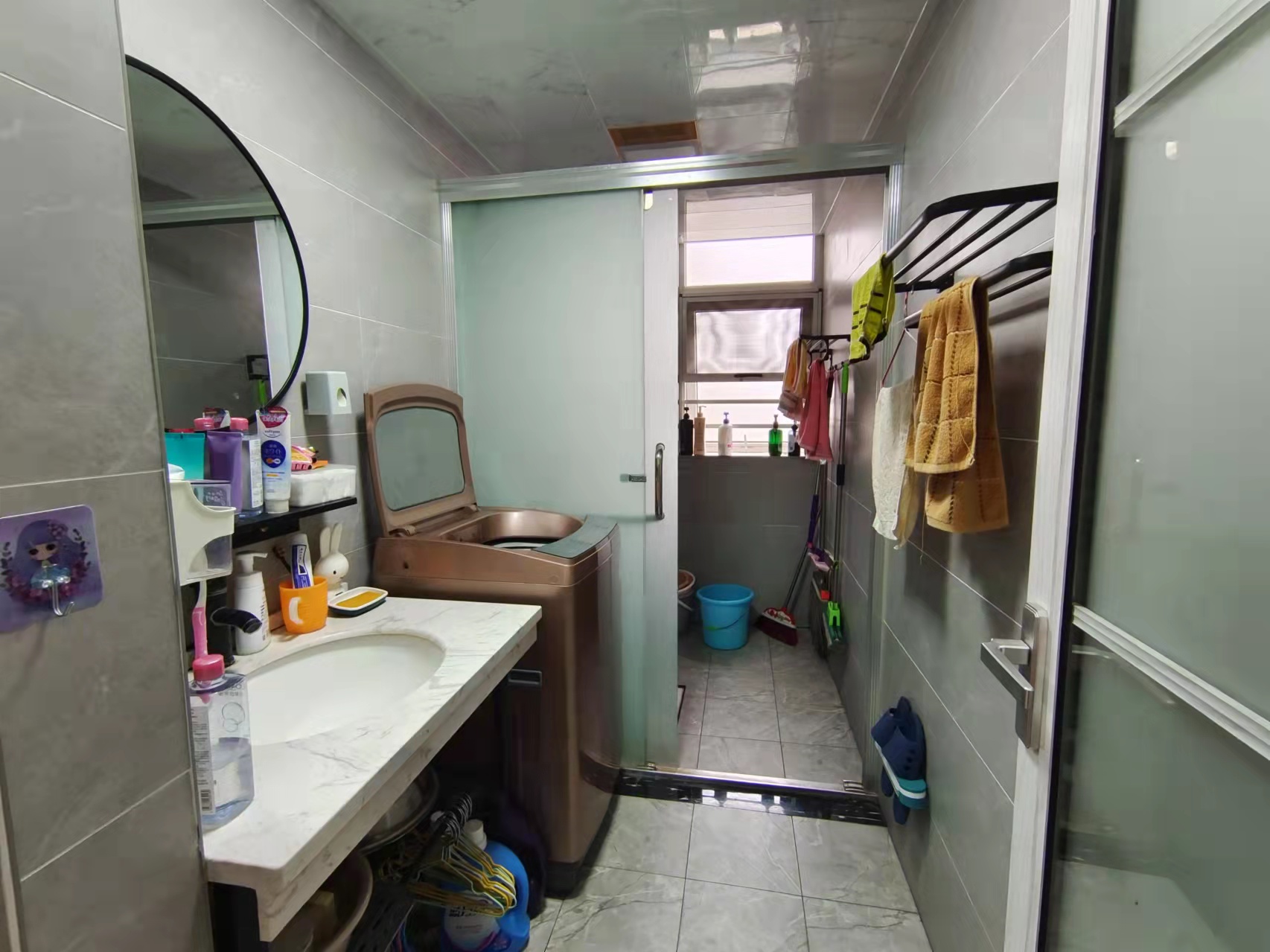 佳兆业金域天下三期 3室2厅2卫 86.0万 佳兆业金域天下三期 3室2厅2卫 86.0万客厅