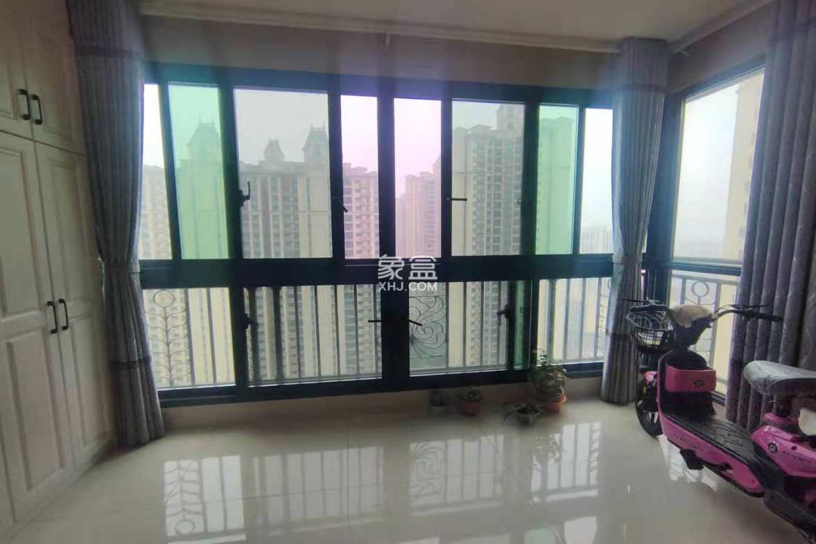 恒大绿洲 3室2厅1卫 2800.0元/月 恒大绿洲 3室2厅1卫 2800.0元/月室内图