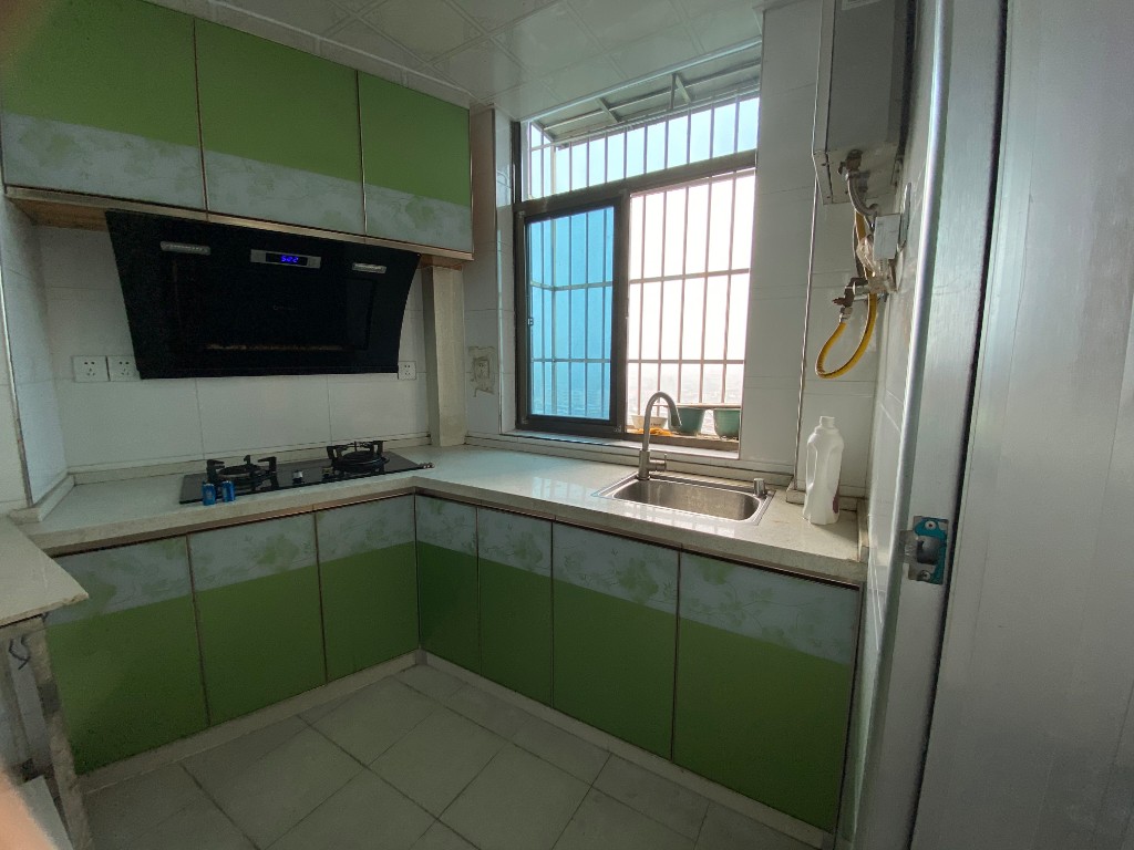 佳安茗苑 1室1厅1卫 31.0万 佳安茗苑 1室1厅1卫 31.0万客厅