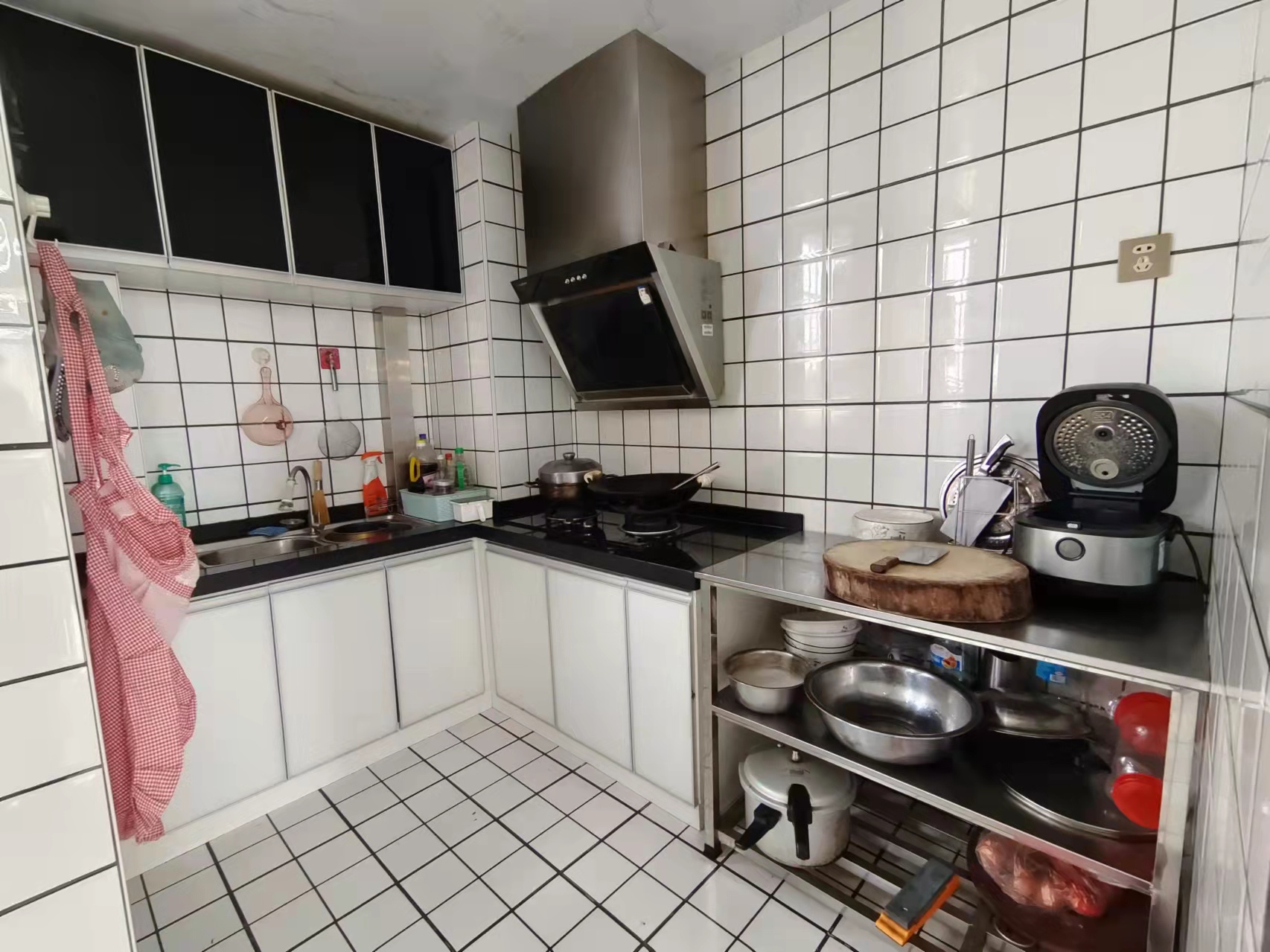 佳兆业金域天下三期 3室2厅2卫 86.0万 佳兆业金域天下三期 3室2厅2卫 86.0万客厅