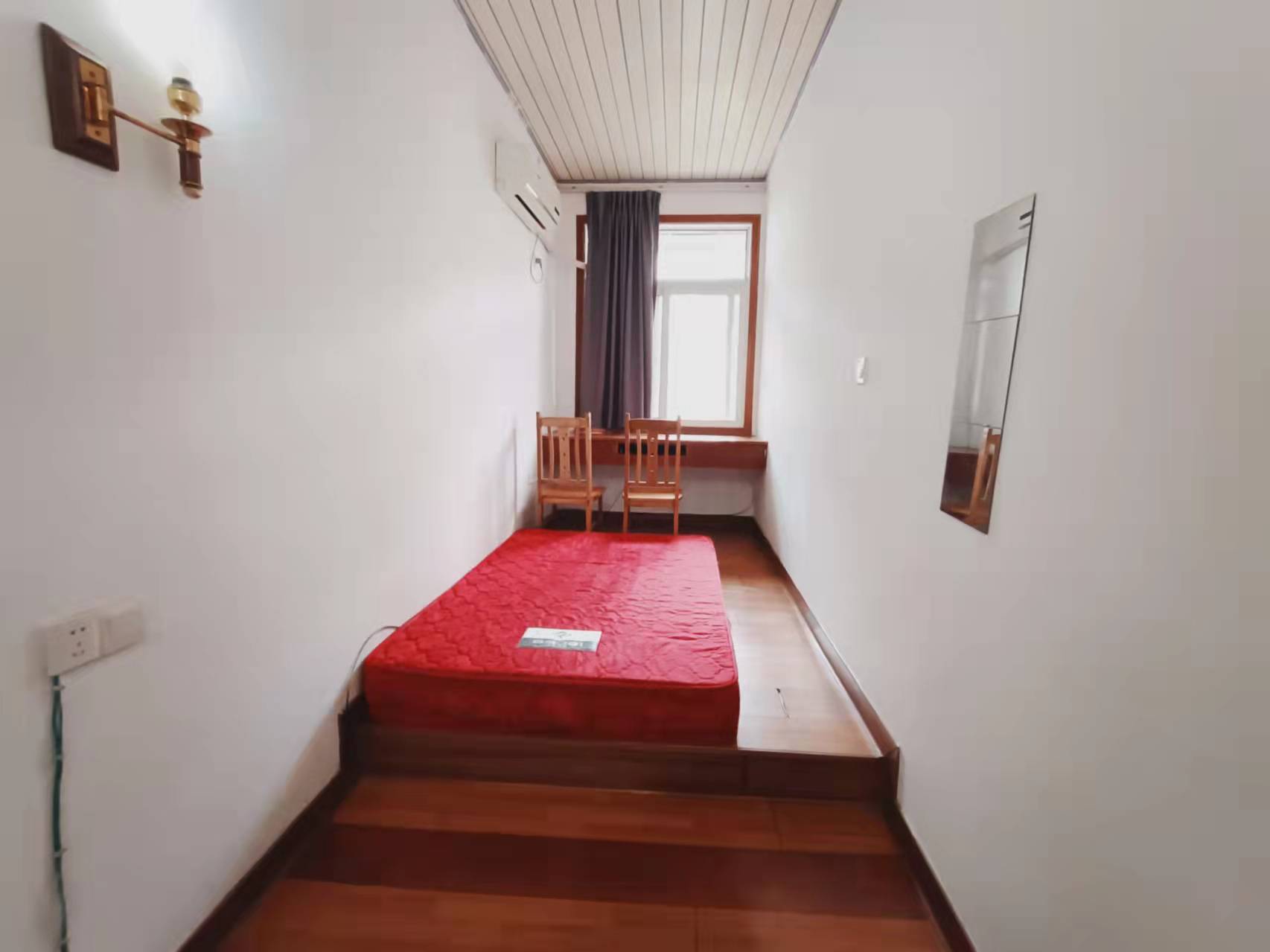 秀竹园综合楼  2室1厅1卫    1000.0元/月 秀竹园综合楼  2室1厅1卫    1000.0元/月室内图