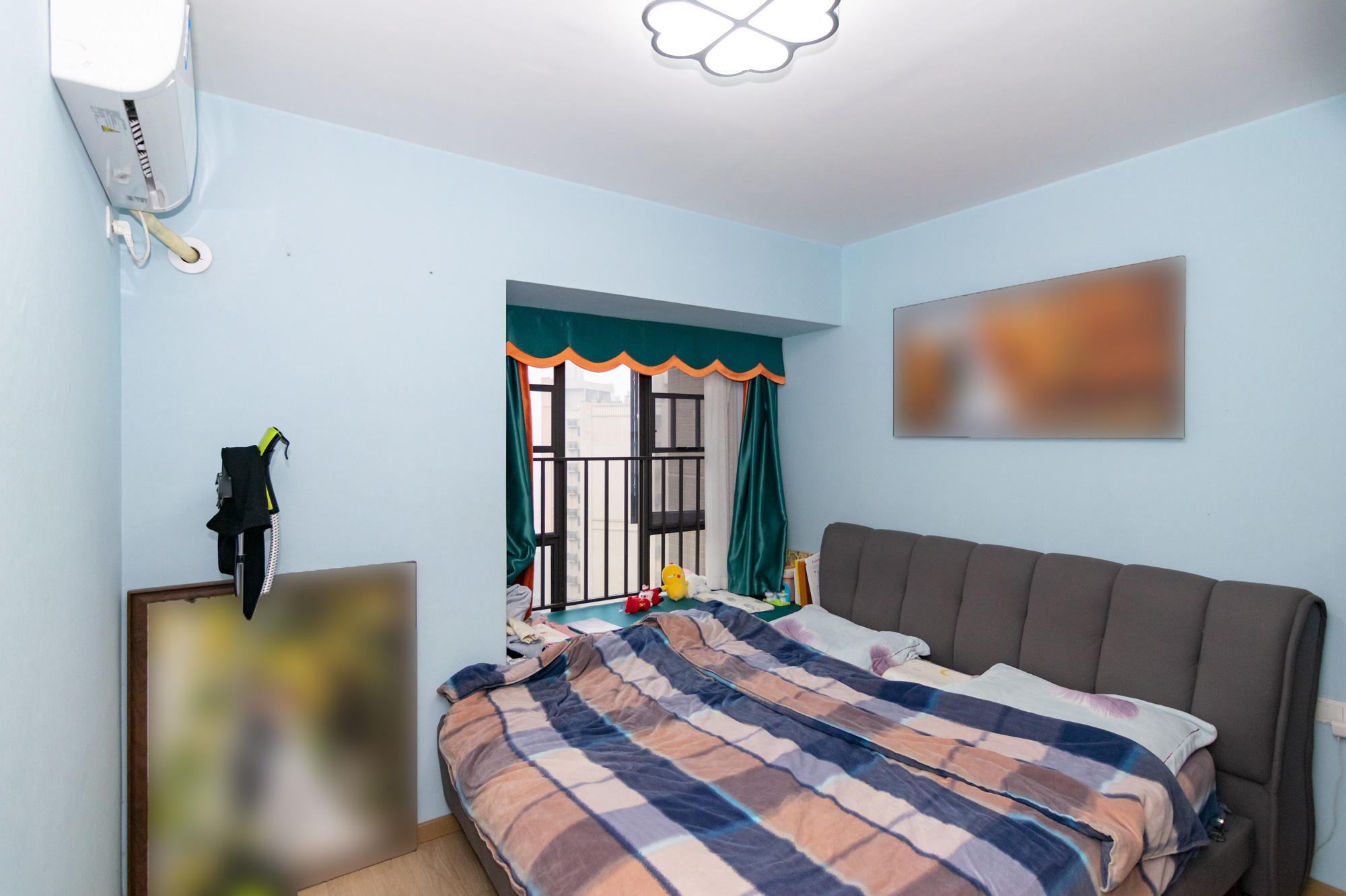 时代倾城二期  3室2厅2卫    116.0万卧室