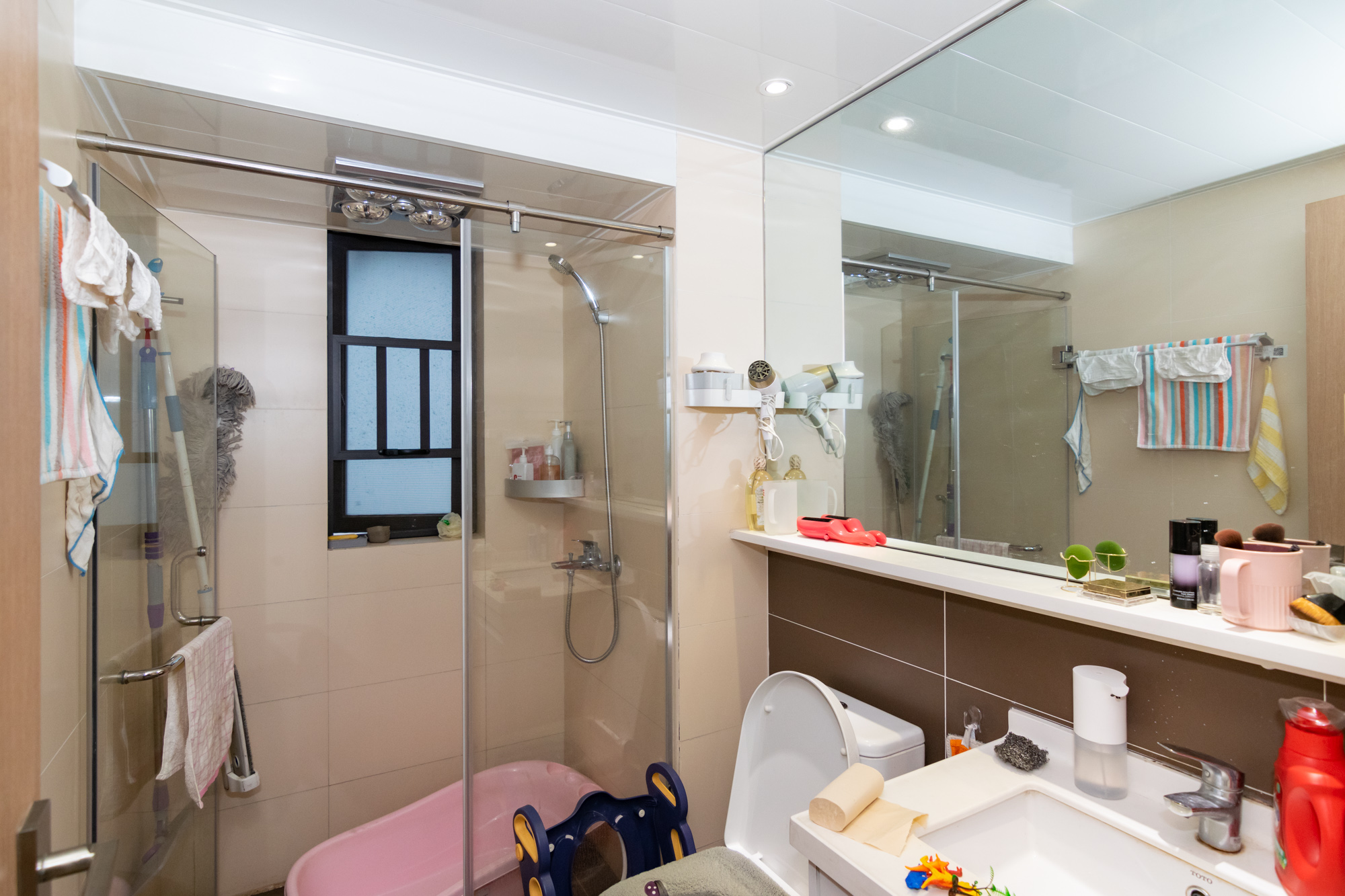 时代倾城二期  3室2厅2卫    116.0万卫生间