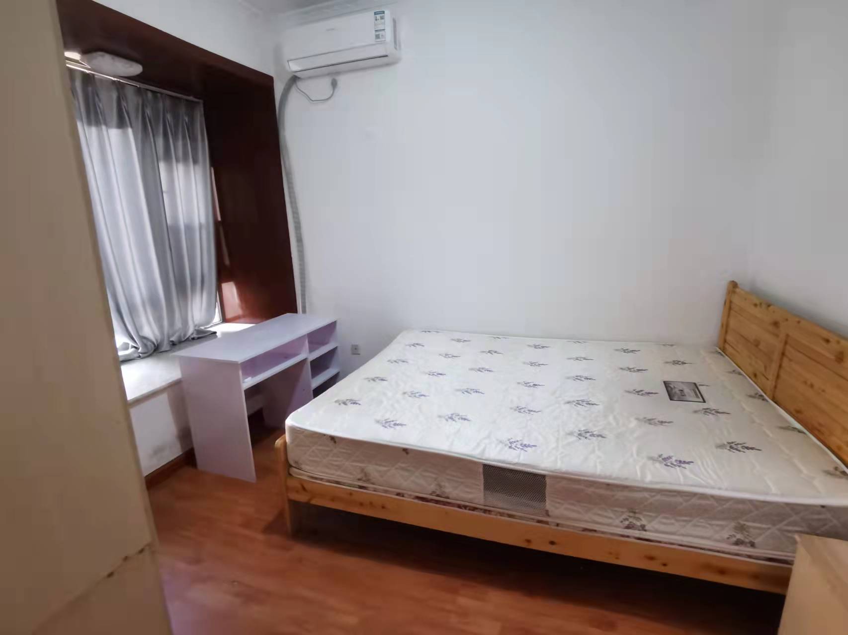 南湖国际2期 2室2厅1卫 2500.0元/月 南湖国际2期 2室2厅1卫 2500.0元/月室内图