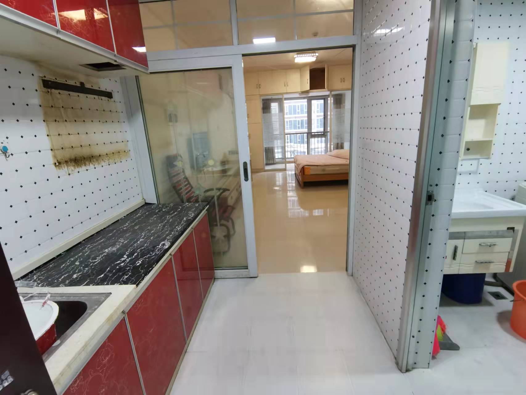 金轮时代广场 1室1厅1卫 28.8万 金轮时代广场 1室1厅1卫 28.8万客厅