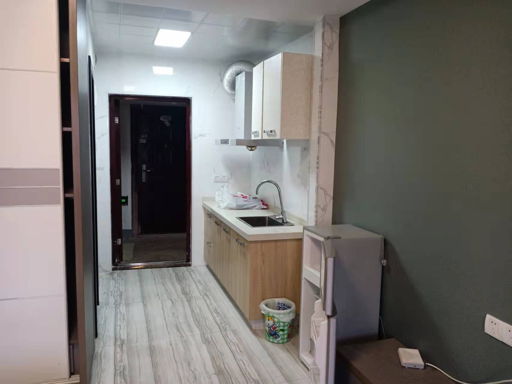 梓湖东城 1室1厅1卫 1000.0元/月 梓湖东城 1室1厅1卫 1000.0元/月室内图