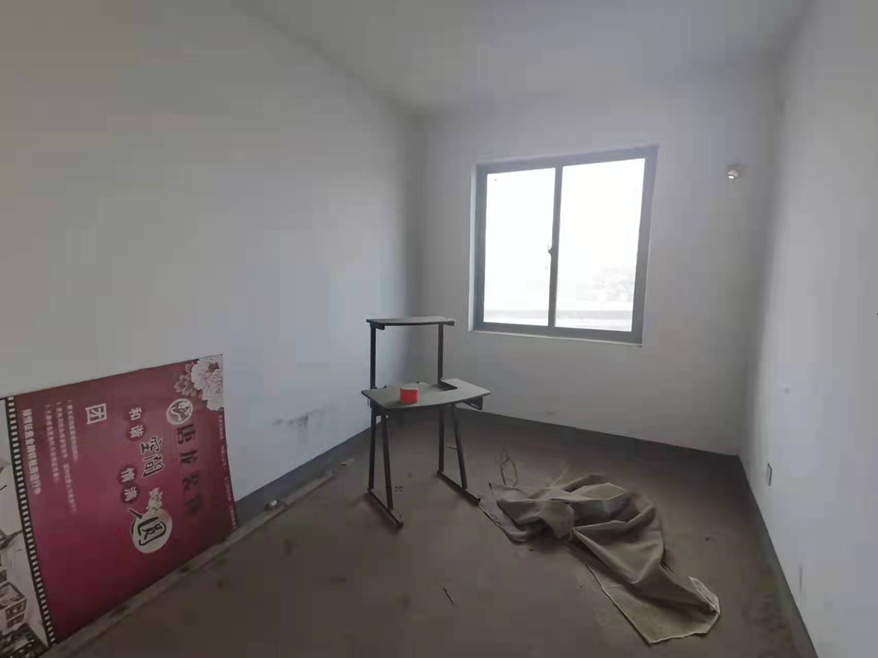 天鹅湖1号 4室2厅2卫 89.0万 天鹅湖1号 4室2厅2卫 89.0万客厅