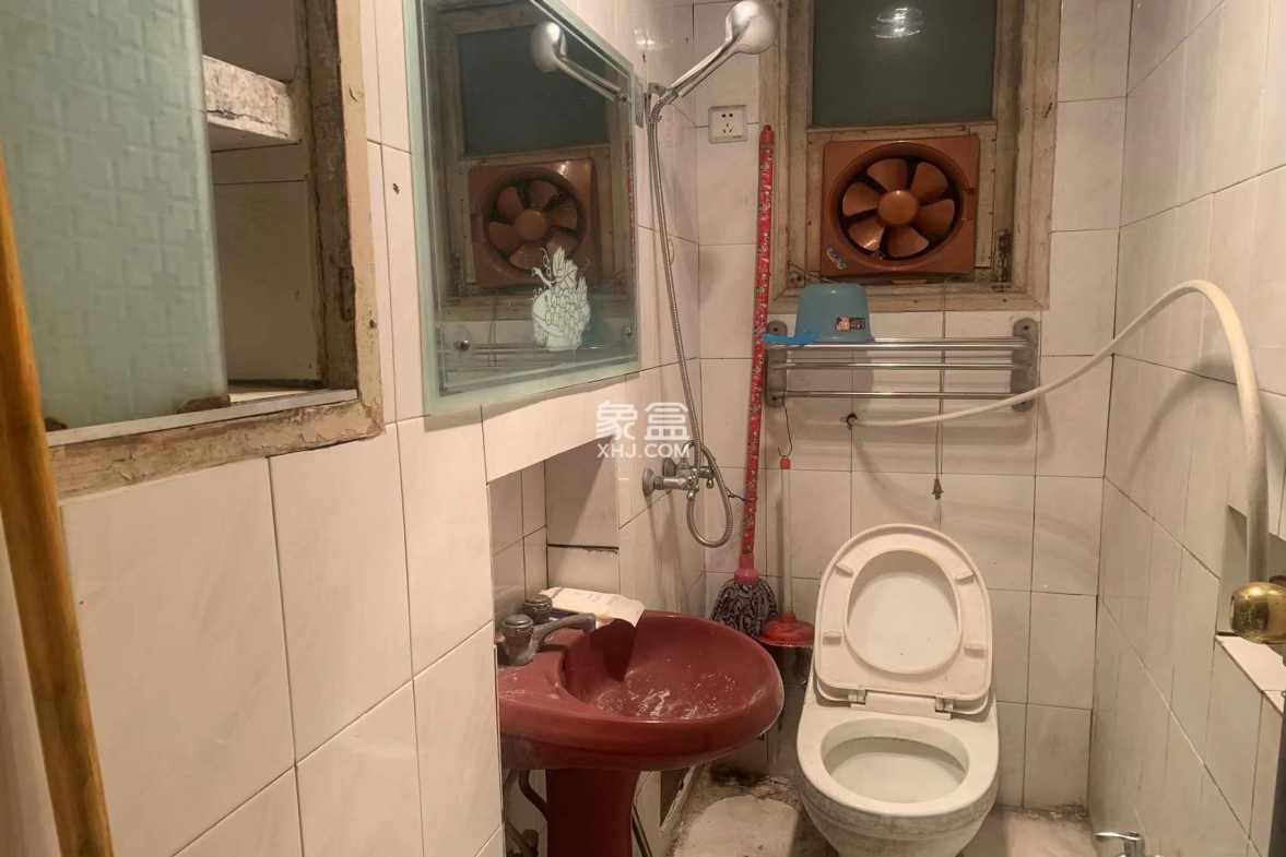 湖玻宿舍 3室1厅1卫 1000.00元/月 湖玻宿舍 3室1厅1卫 1000.00元/月室内图