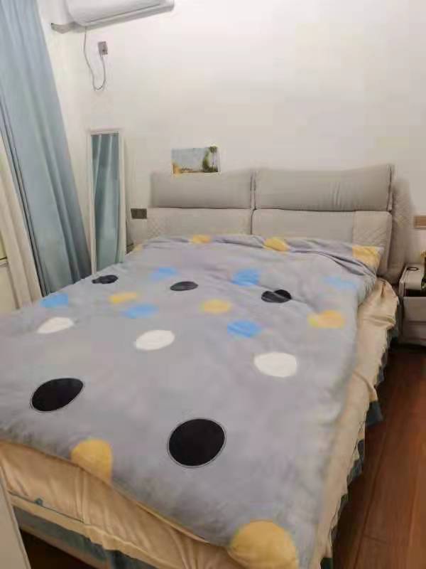 城市公园 2室2厅1卫 70.0万 城市公园 2室2厅1卫 70.0万客厅