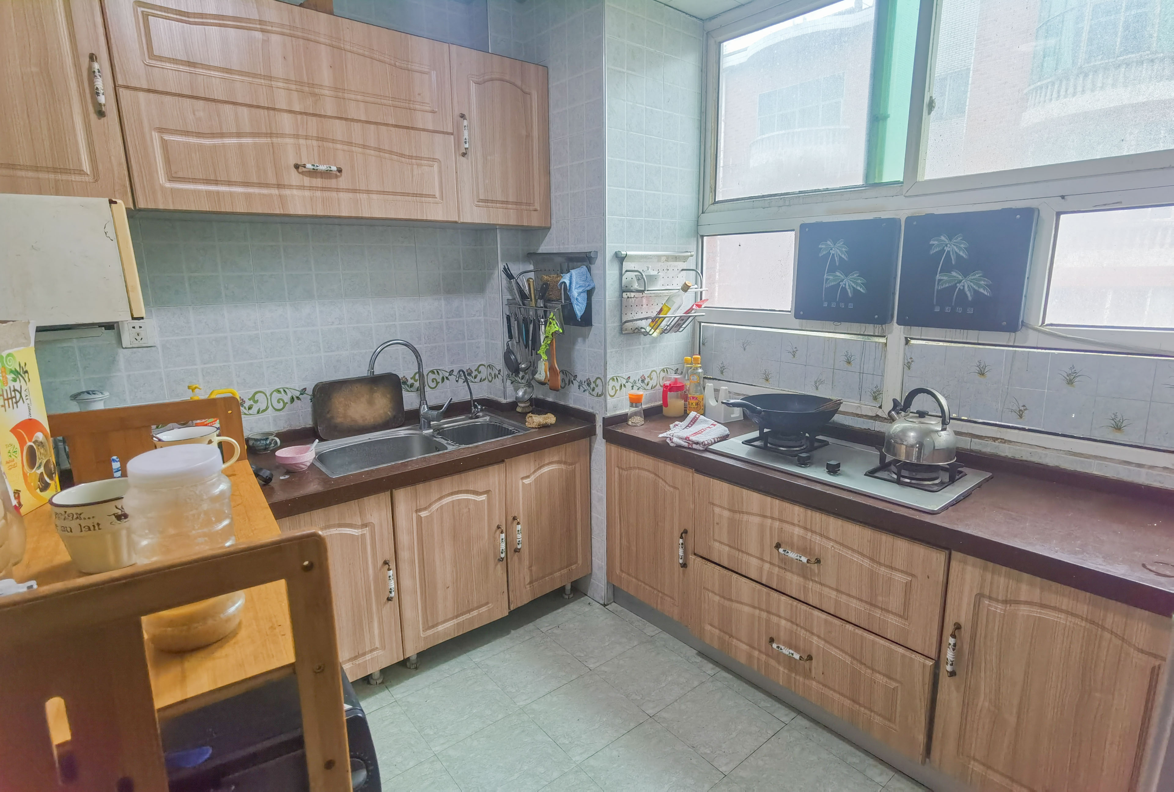 湘银小区  3室2厅1卫    49.8万 湘银小区  3室2厅1卫    49.8万客厅