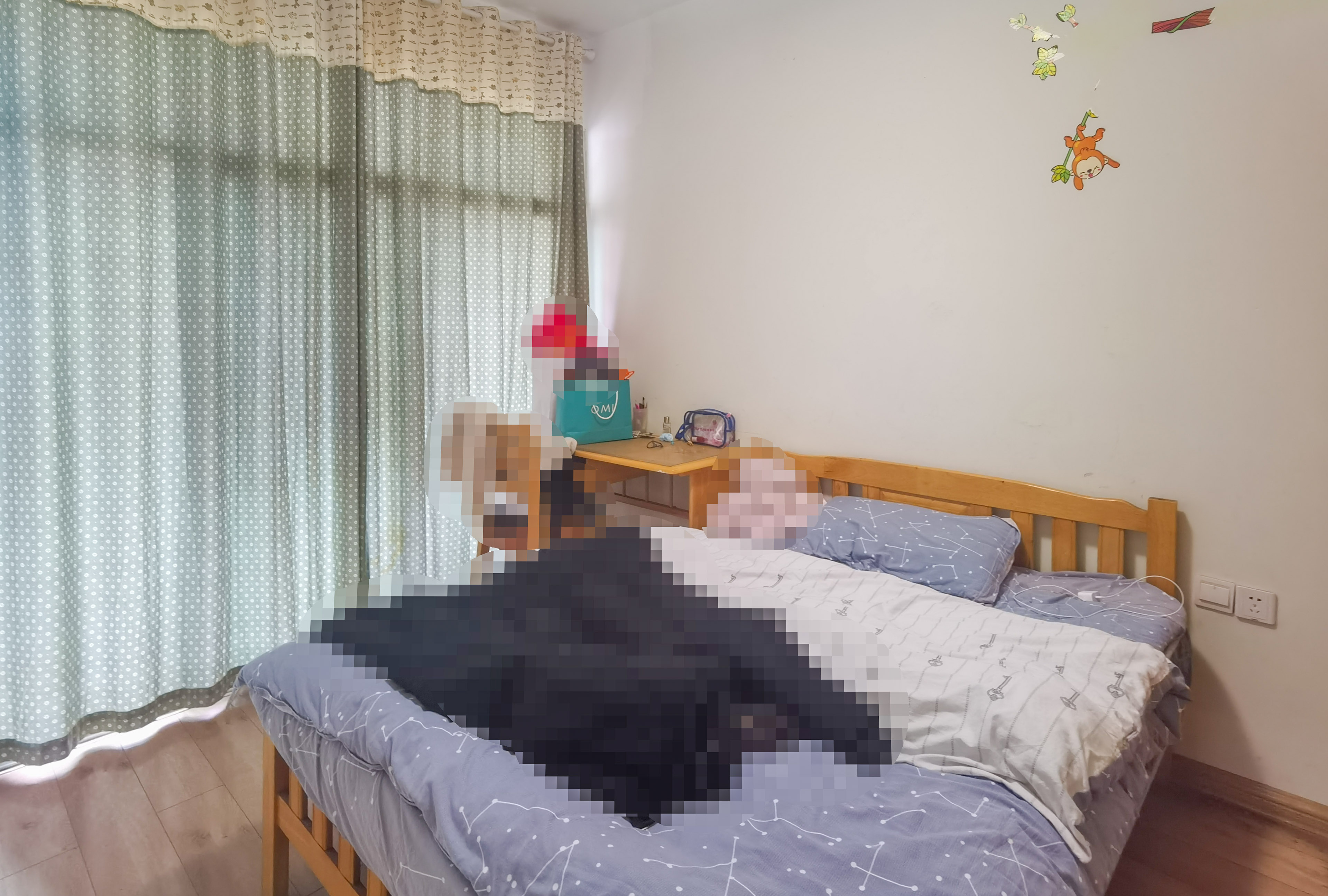 湘银小区  3室2厅1卫    49.8万 湘银小区  3室2厅1卫    49.8万客厅