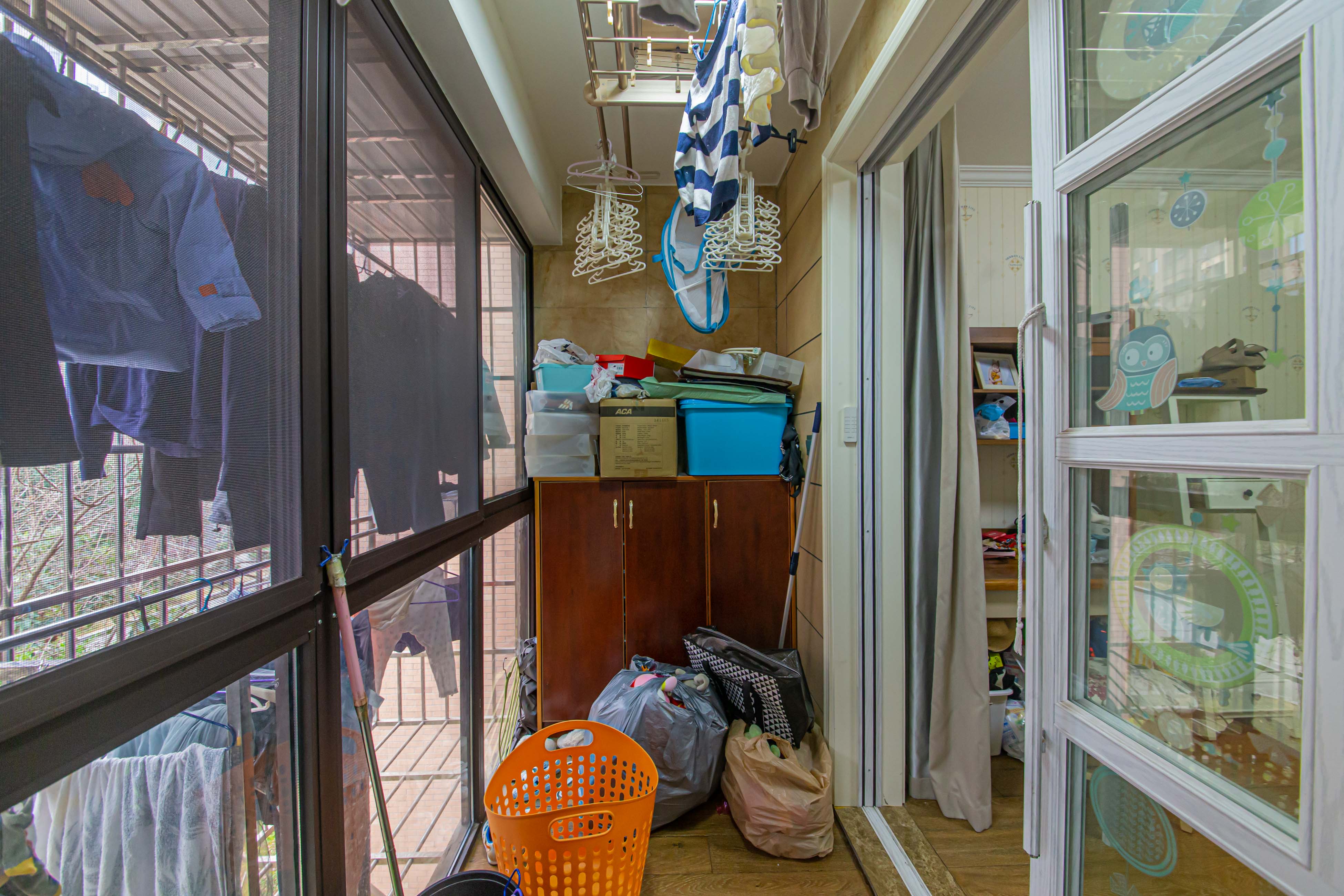 怡和山庄  5室2厅2卫   173.80万阳台