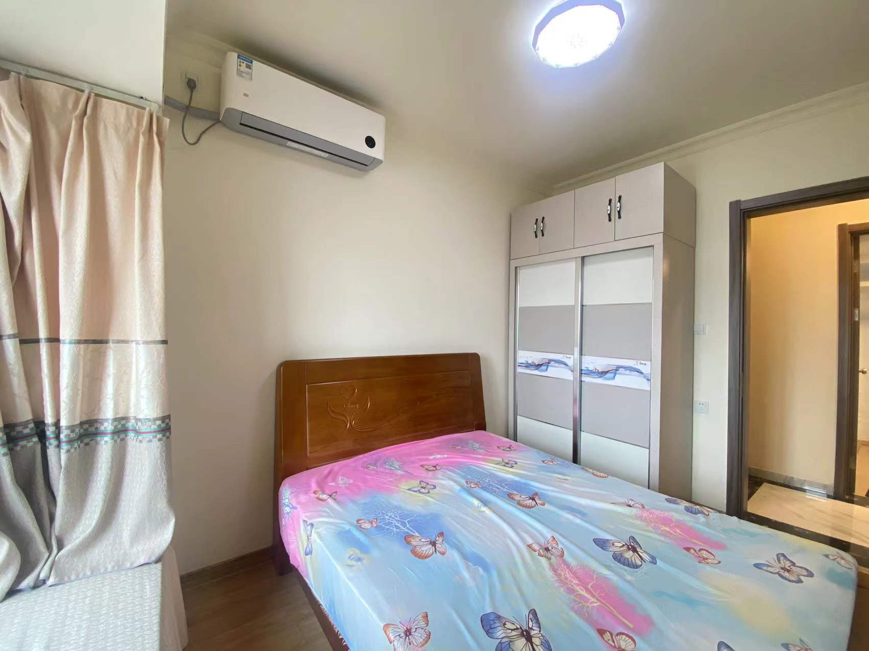 华耀碧桂园十里江湾天汇  3室2厅2卫    2200.0元/月 华耀碧桂园十里江湾天汇  3室2厅2卫    2200.0元/月室内图