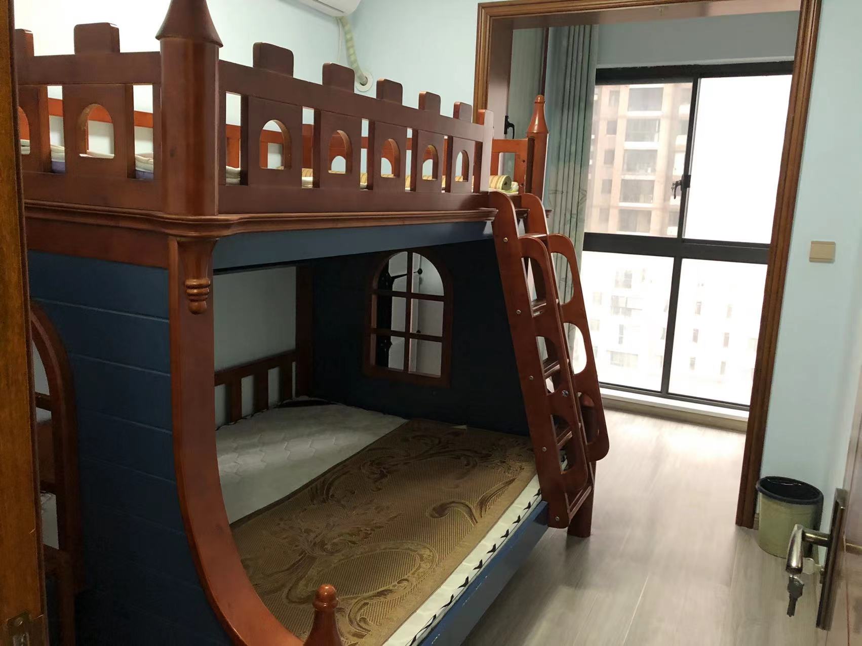 湘银星城  3室2厅2卫    79.8万 湘银星城  3室2厅2卫    79.8万客厅