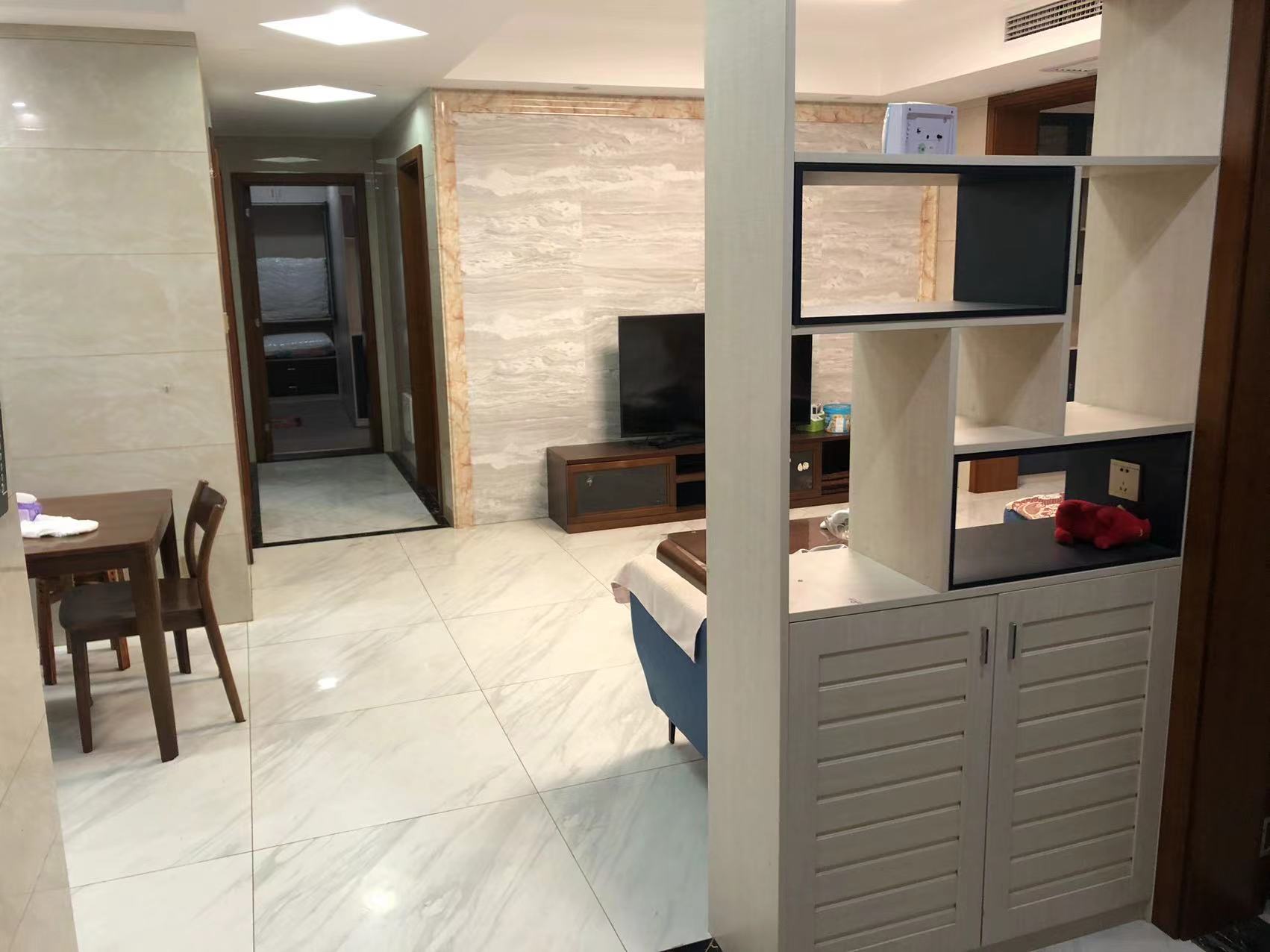 湘银星城  3室2厅2卫    79.8万 湘银星城  3室2厅2卫    79.8万客厅