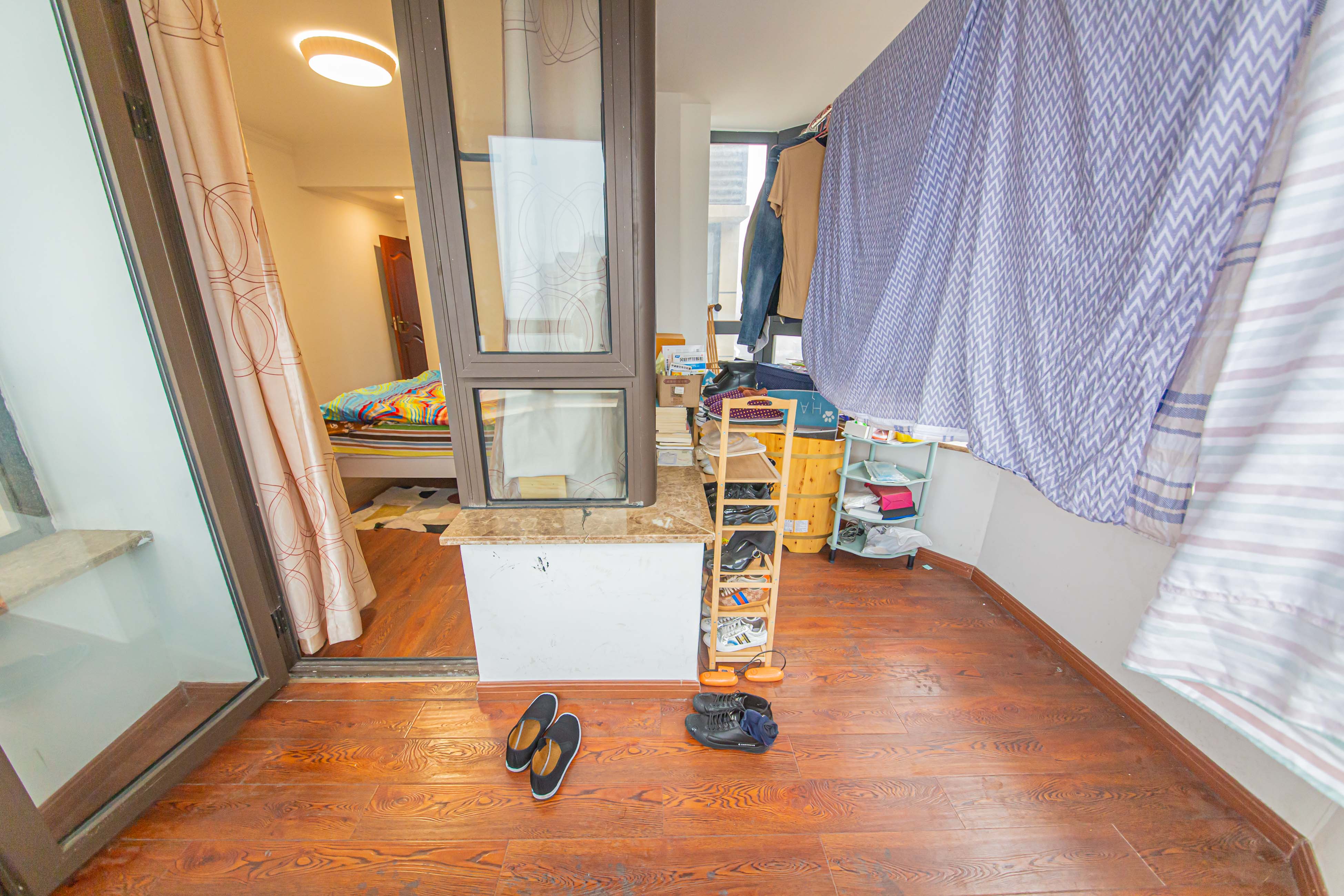 北辰中央公园A区  4室2厅1卫    140.0万阳台