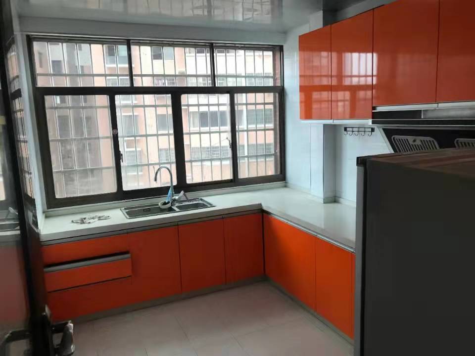 泓泽星城  3室2厅2卫    85.0万 泓泽星城  3室2厅2卫    85.0万卫生间