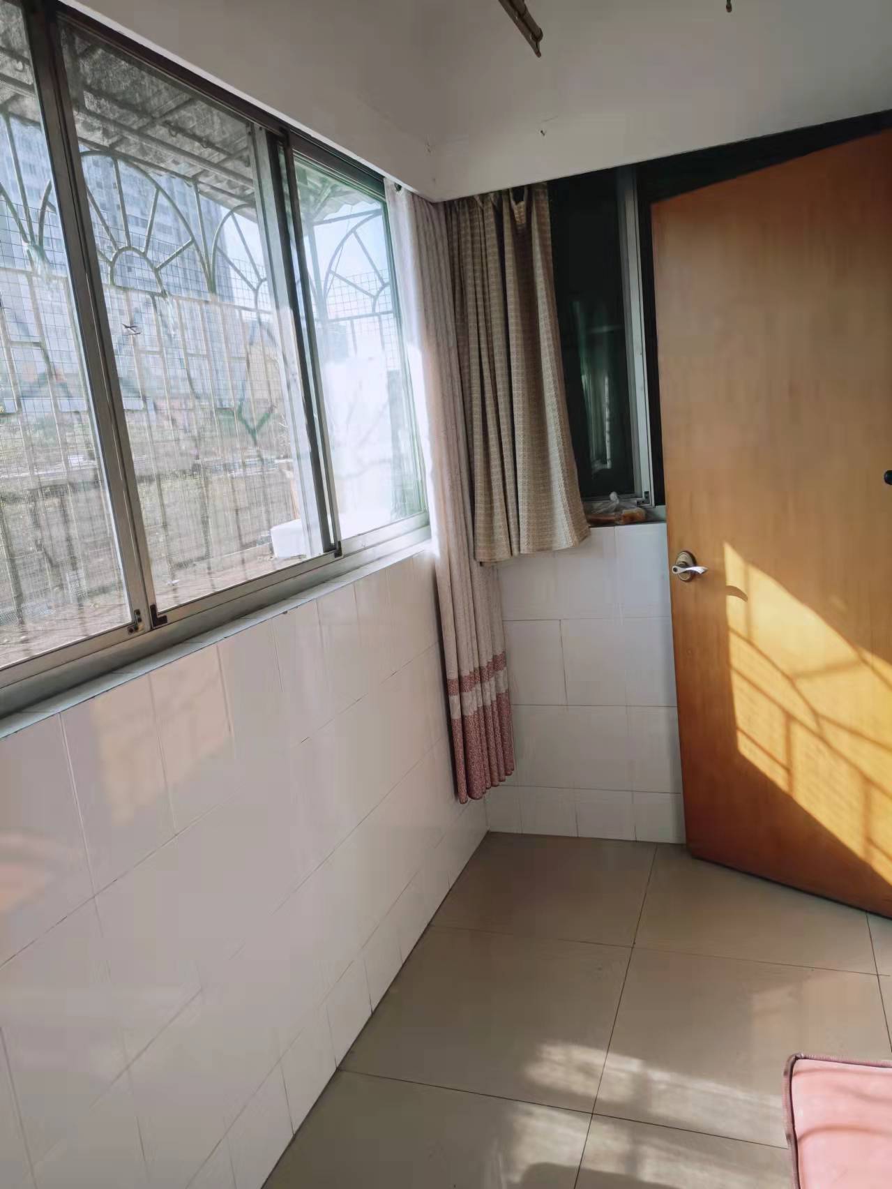 铁路生活小区  2室2厅1卫    1200.0元/月 铁路生活小区  2室2厅1卫    1200.0元/月室内图