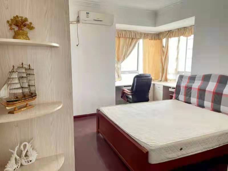 龙庭贵筑 3室2厅2卫 2200.0元/月 龙庭贵筑 3室2厅2卫 2200.0元/月室内图