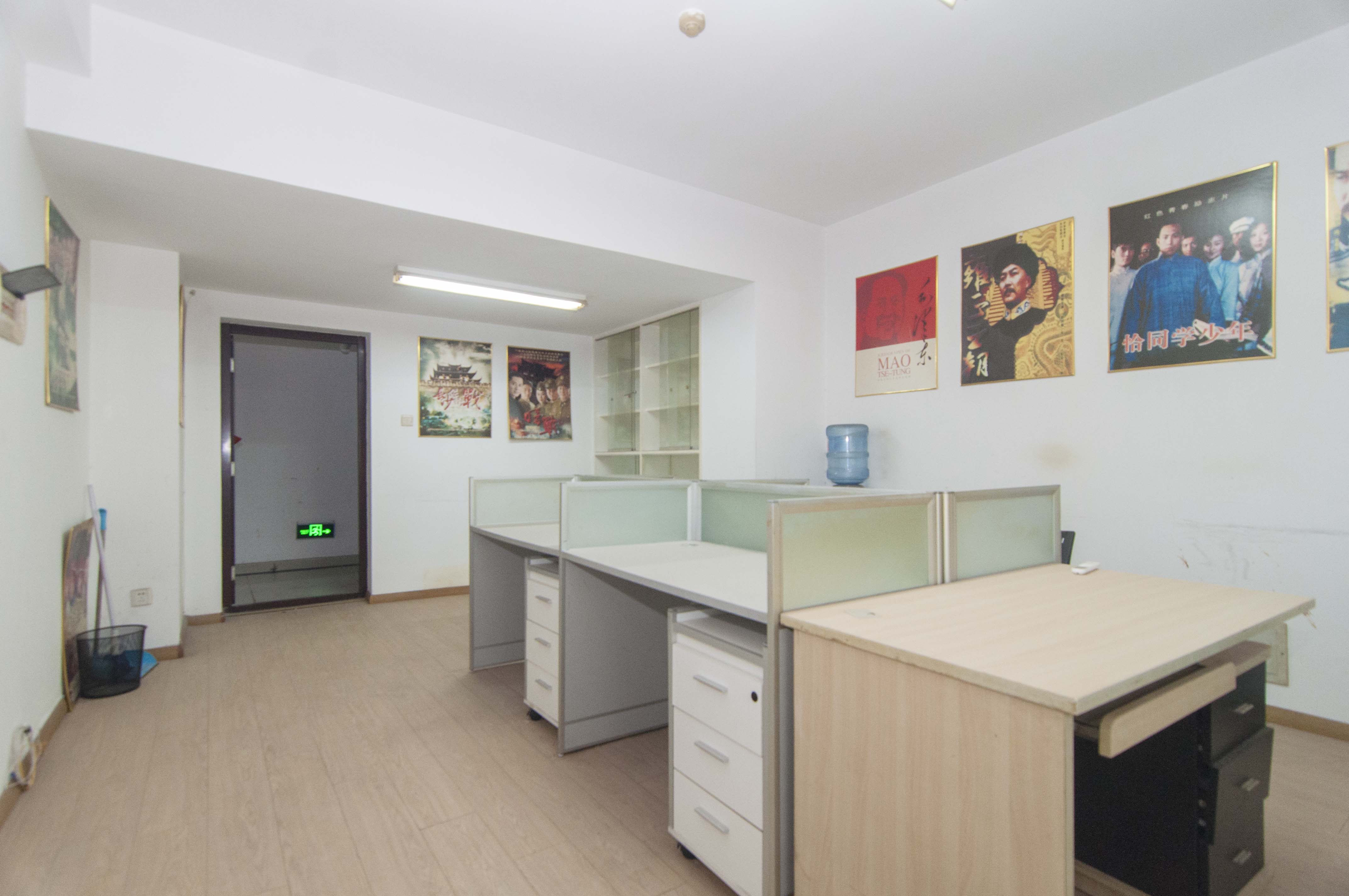 嘉盛国际广场  1室1厅1卫    30.6万其他